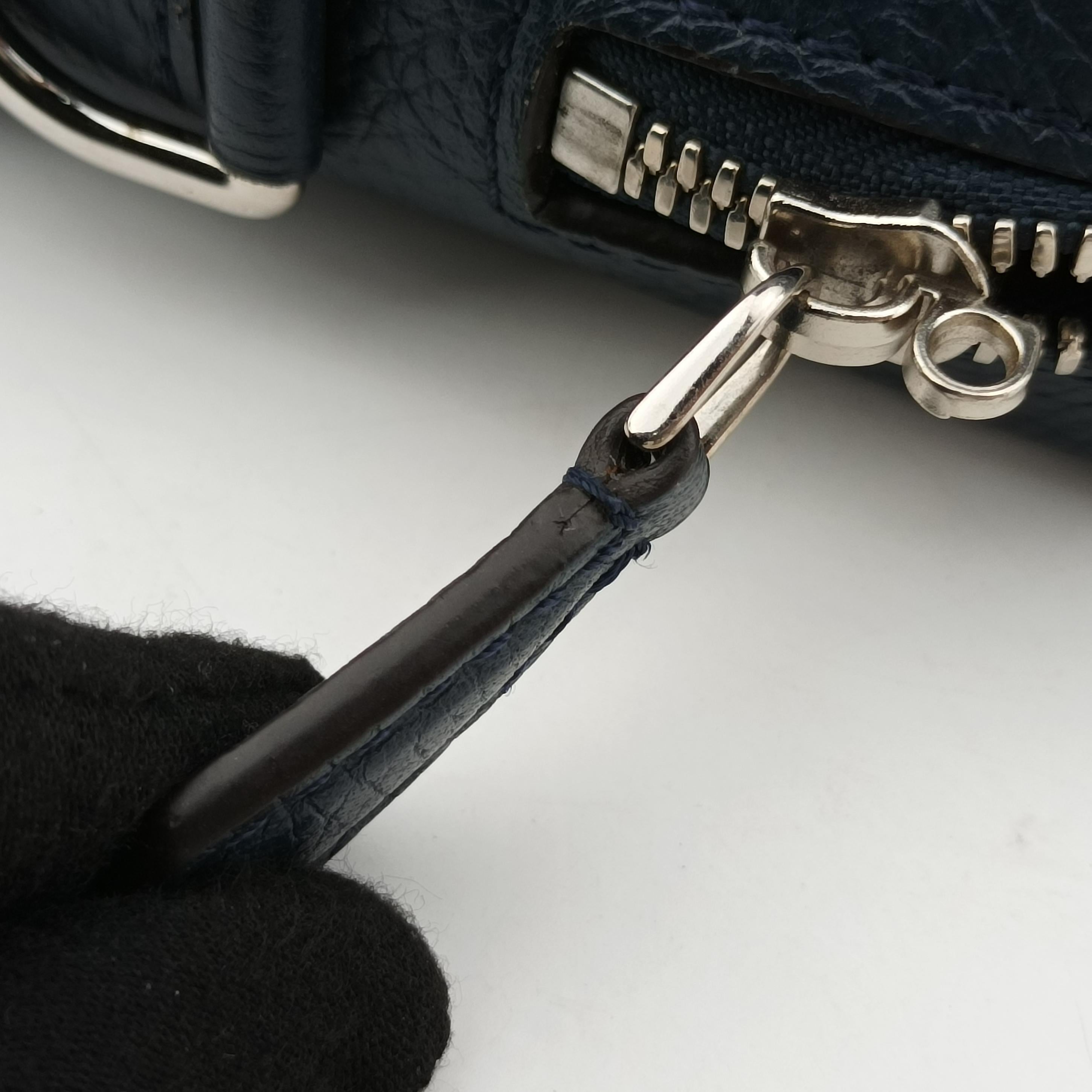 ARMAND Briefcase PM Navy Taurillon leather M53490 UB0138アルマンド ブリーフケース PM ネイビー トリヨンレザー M53490 UB0138