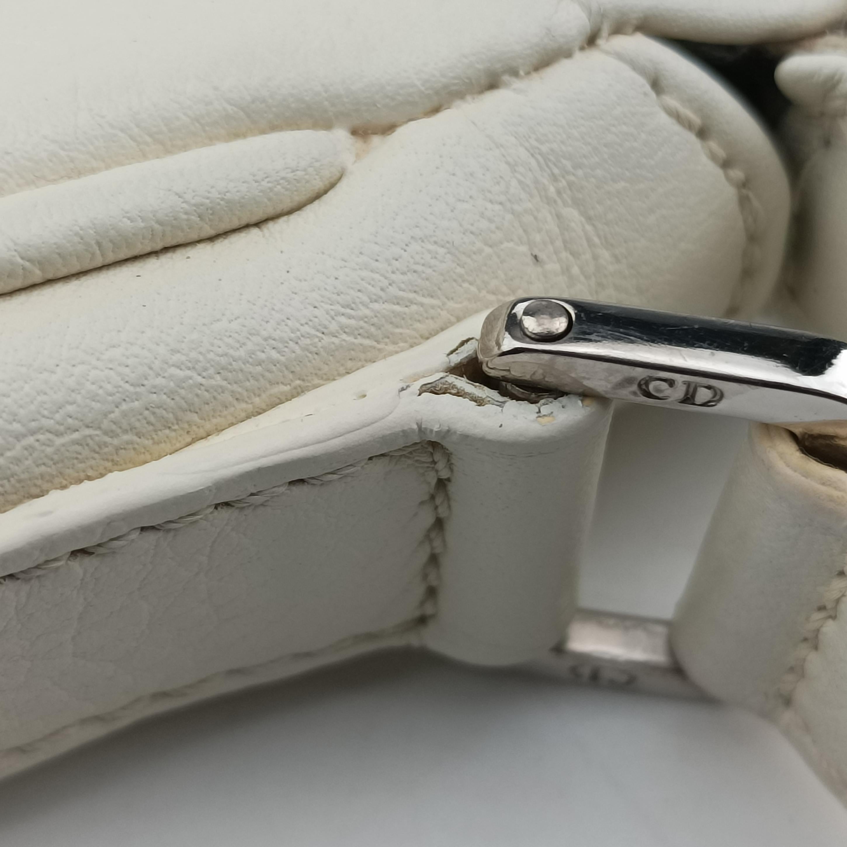 D Pendant White Leather 08-BO-0096D ペンダント ホワイト レザー 08-BO-0096