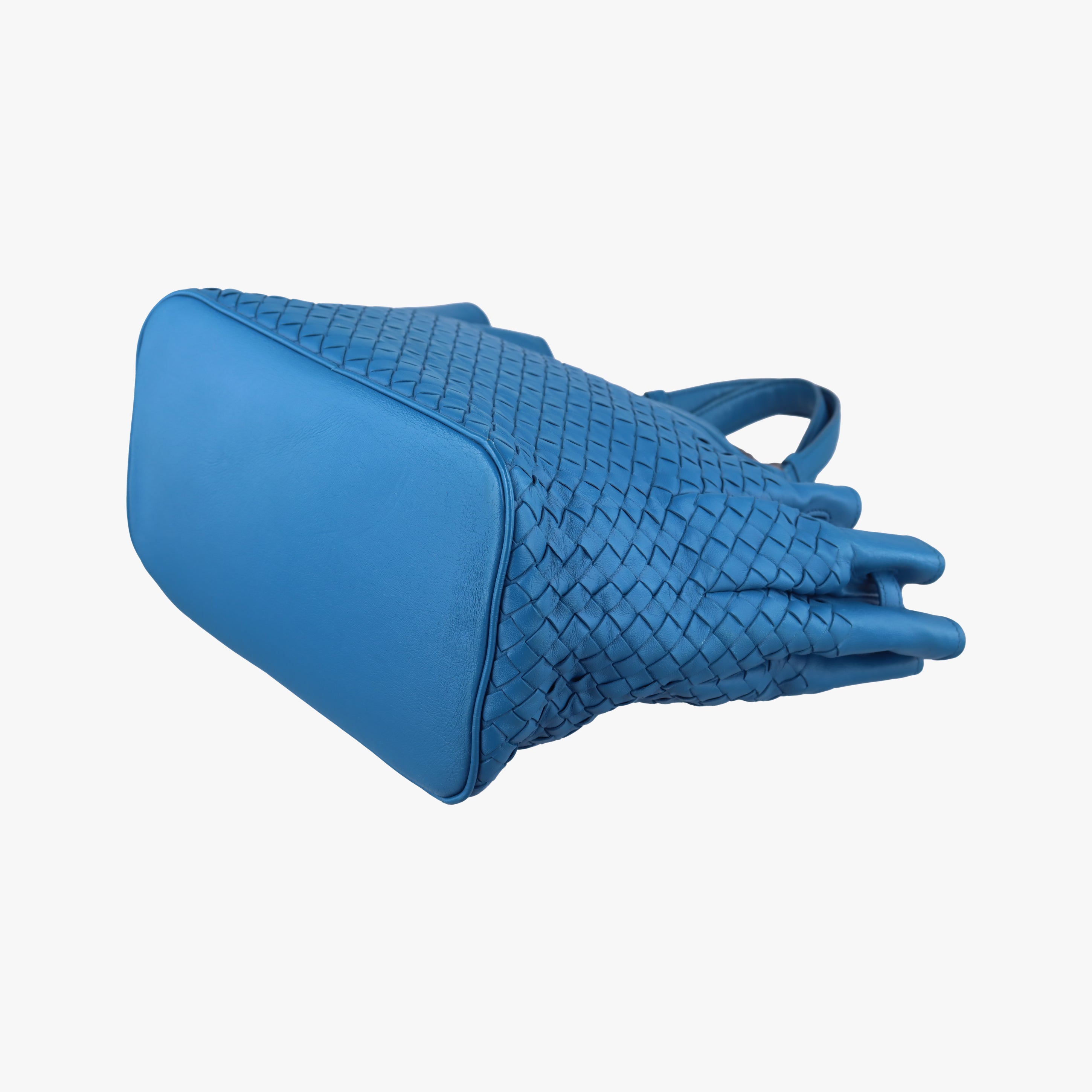 Intrecciato Blue lambskin B05508145Sイントレチャート ブルー ラムスキン B05508145S