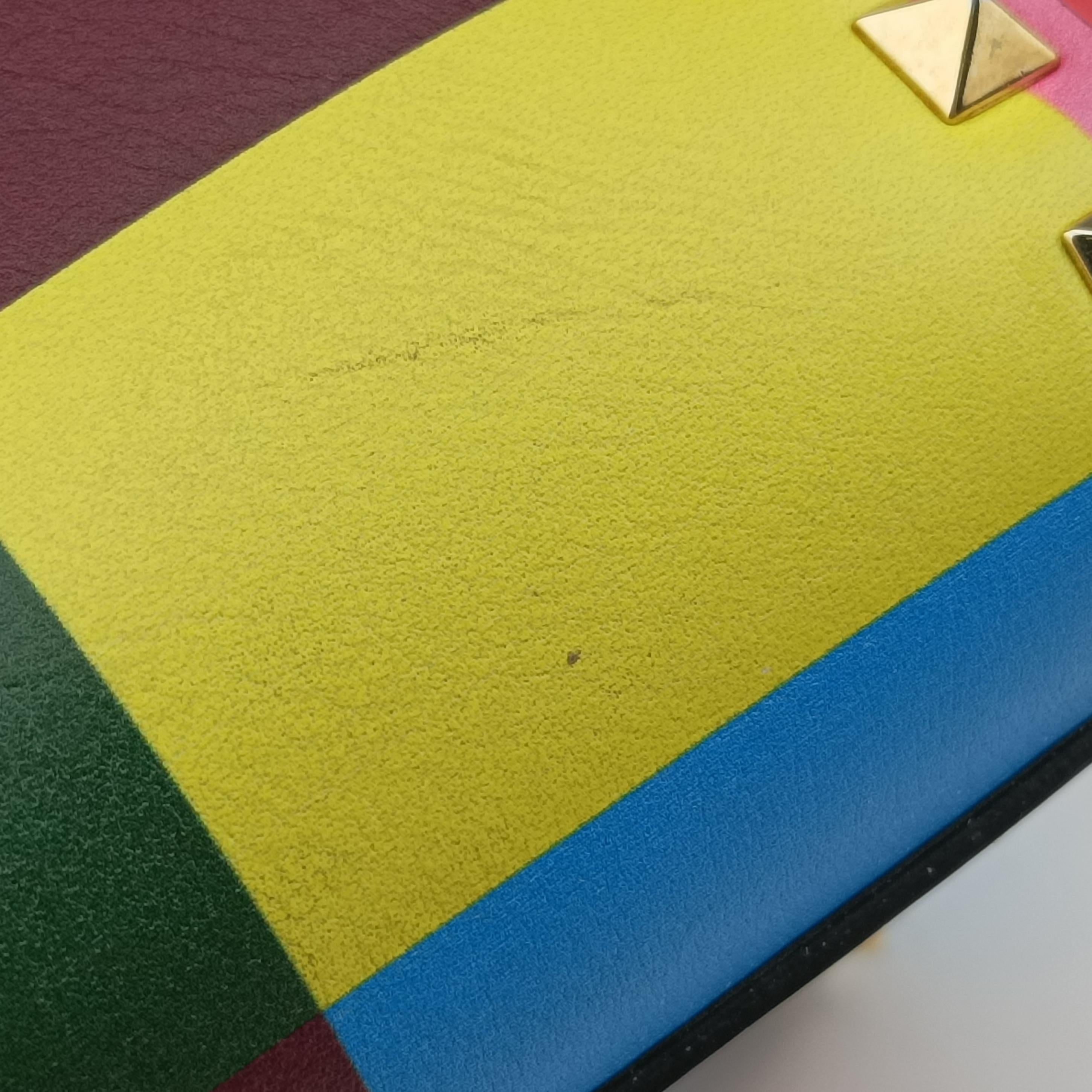 Rockstud Multicolour Leather BGI540PSE1ロックスタッズ マルチカラー レザー BGI540PSE1