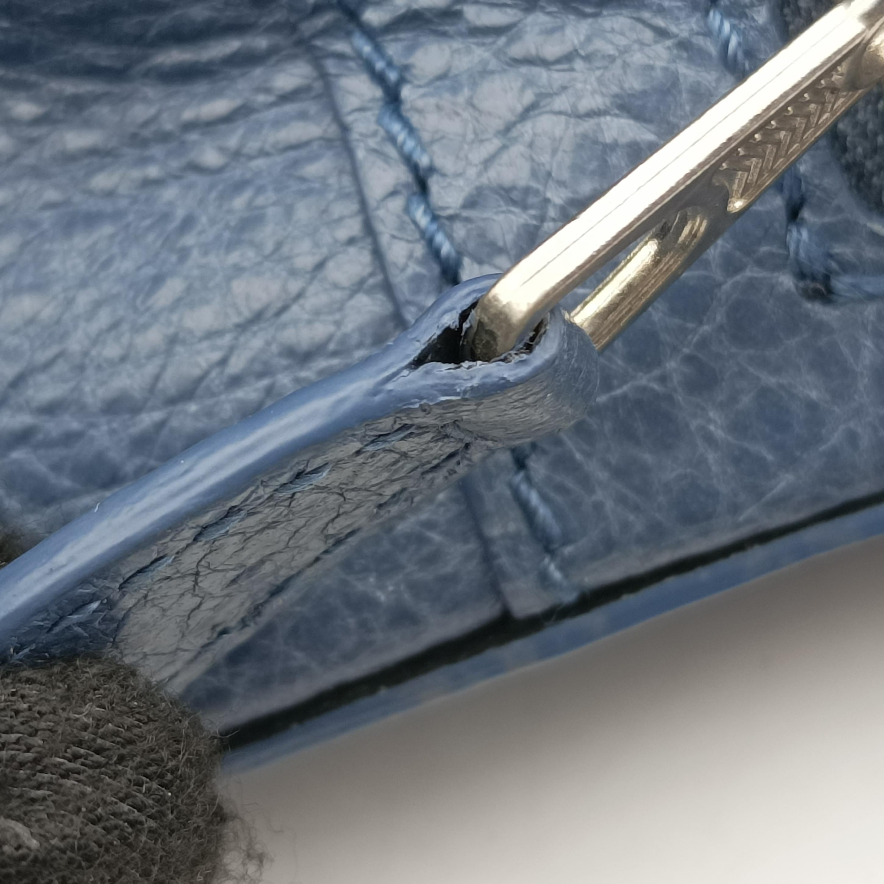 Classic Zip Traveller Blue lambskin 347922.4230.G.002123クラシック ジップ トラベラー ブルー ラムスキン 347922.4230.G.002123