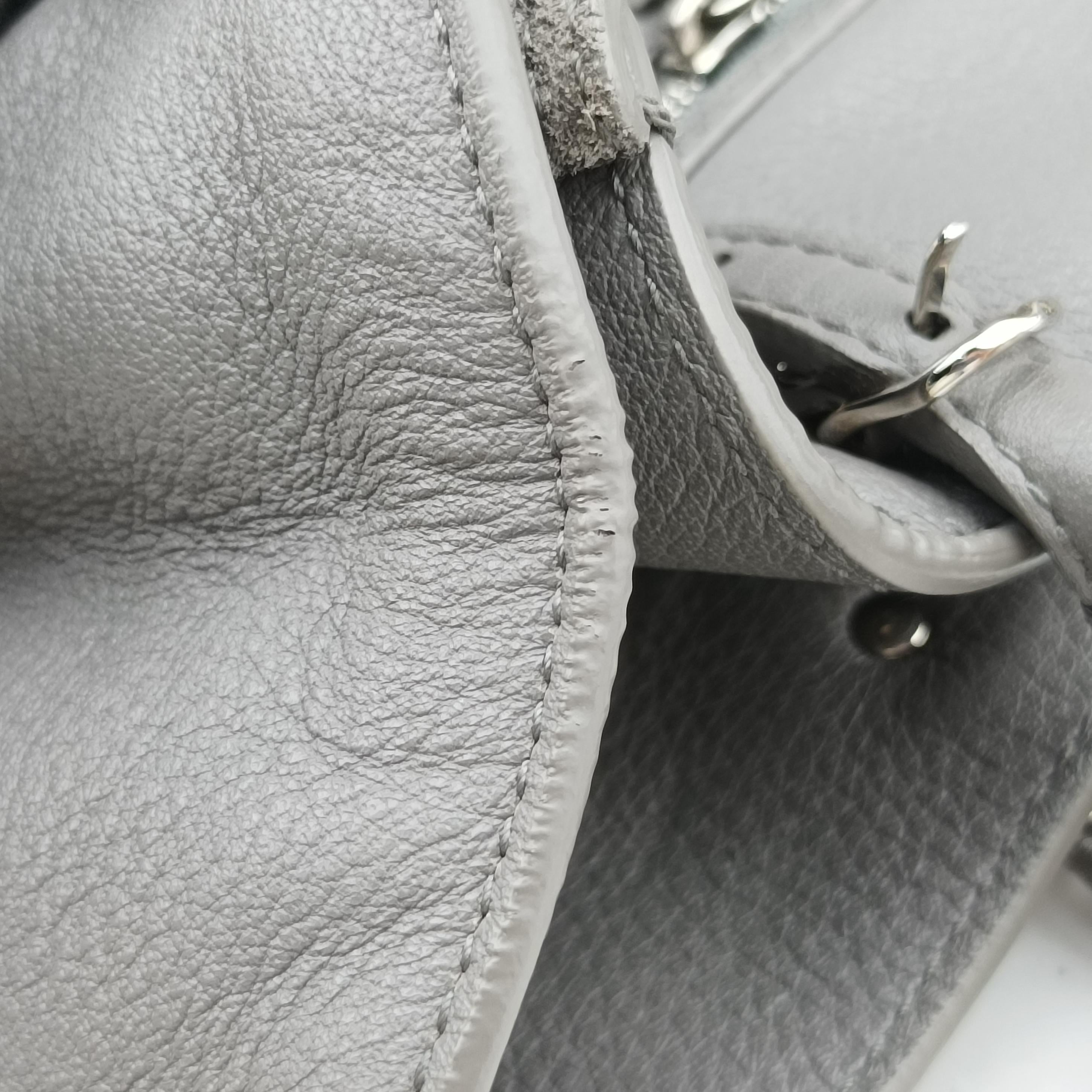 Paper A6 Zip Around Grey Leather 357333.1320.C.002123ペーパー A6 ジップアラウンド グレー レザー 357333.1320.C.002123