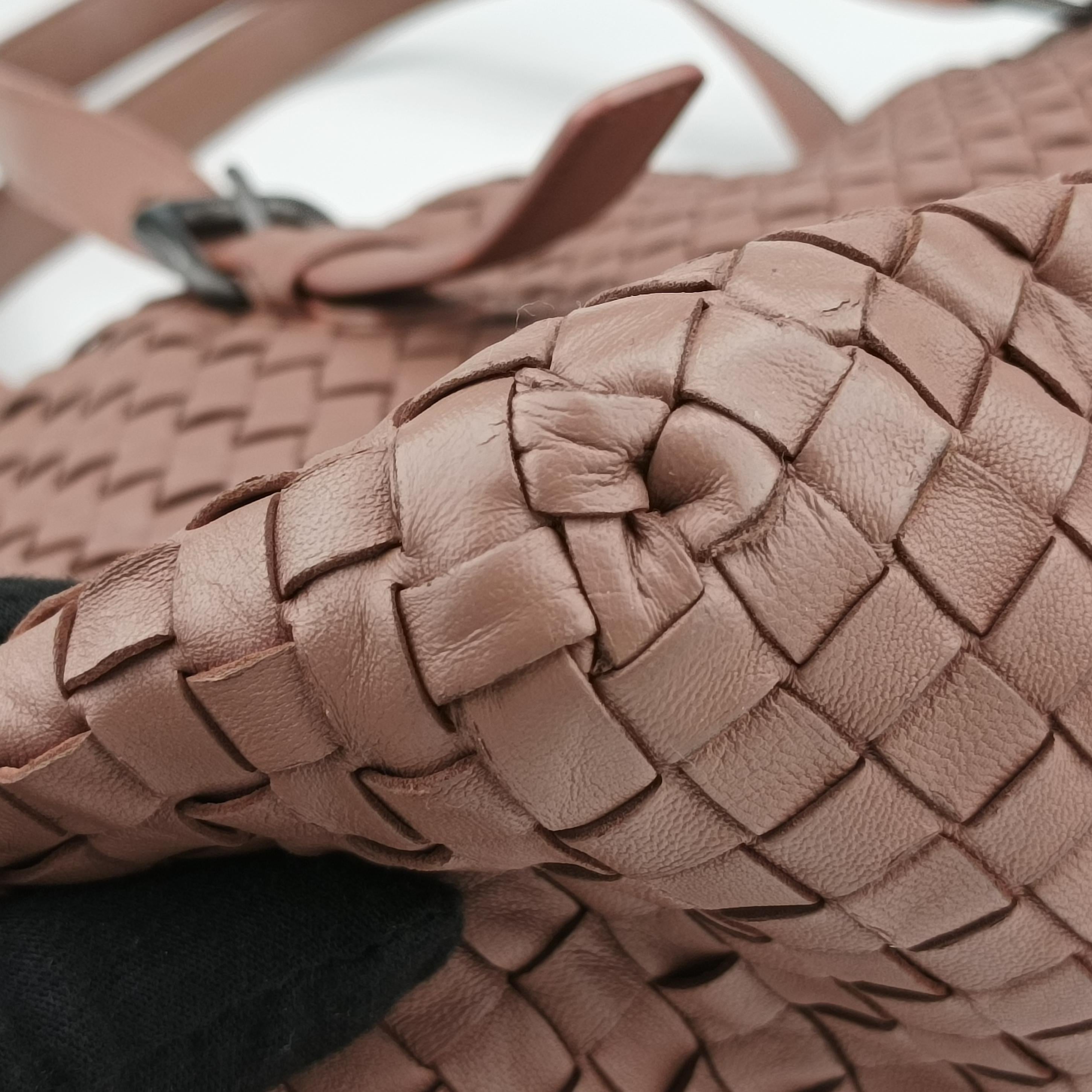 Cesta Intrecciato Pink lambskin B02019171Vセスタ イントレチャート ピンク ラムスキン B02019171V