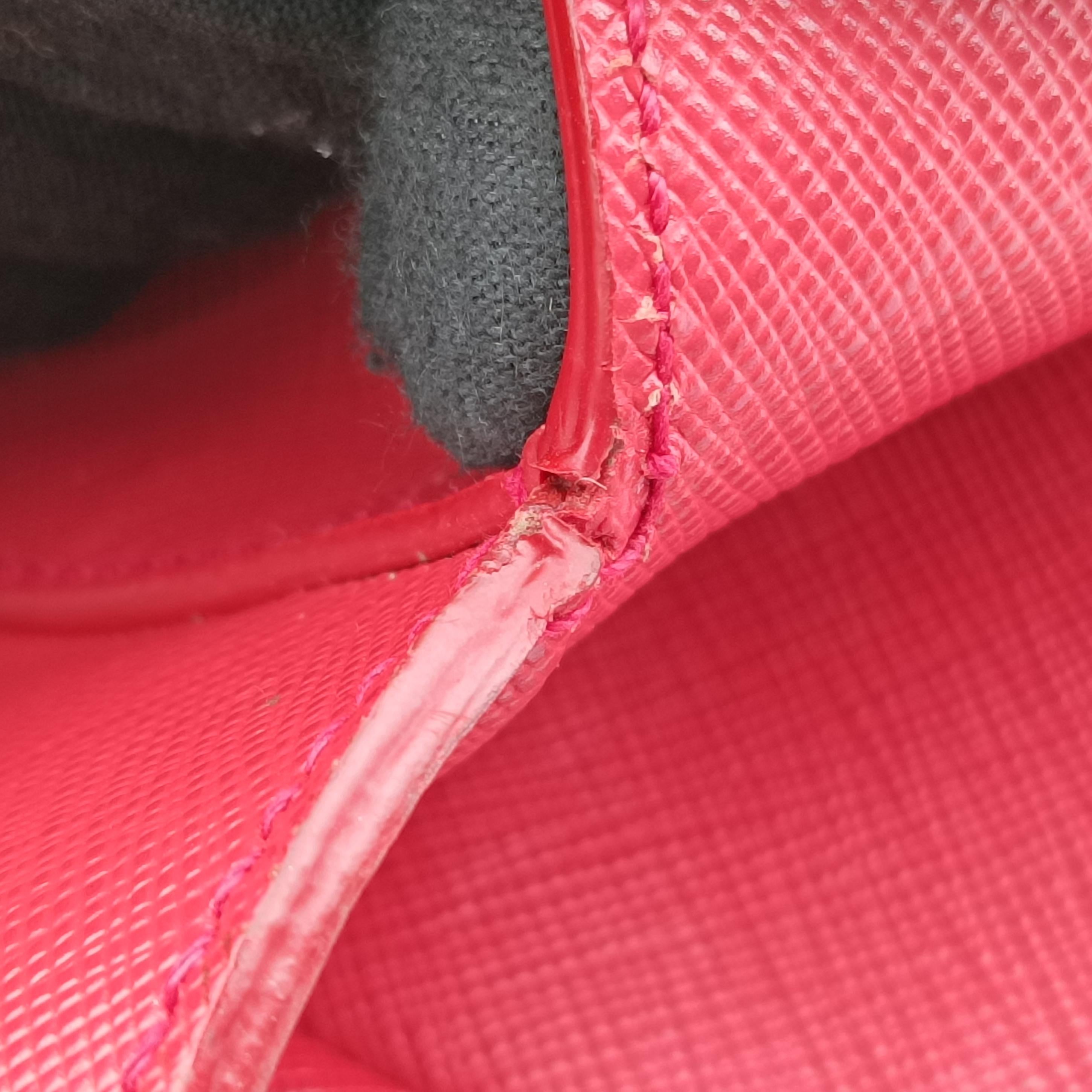 Triangle logo Red SAFFIANO Leather 208三角ロゴ レッド サフィアーノレザー 208