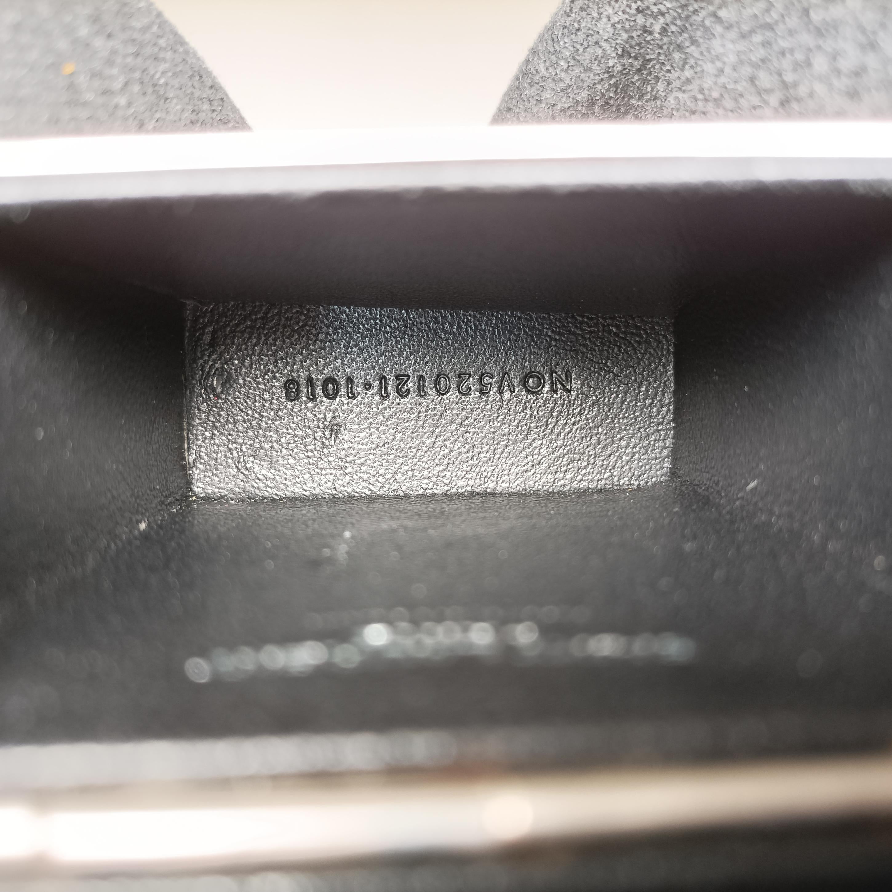 Mirrored Mini Smoking Box Silver Plexiglass 520121 NOV520121.1018ミラード ミニ スモーキング ボックス シルバー プレキシガラス 520121 NOV520121.1018