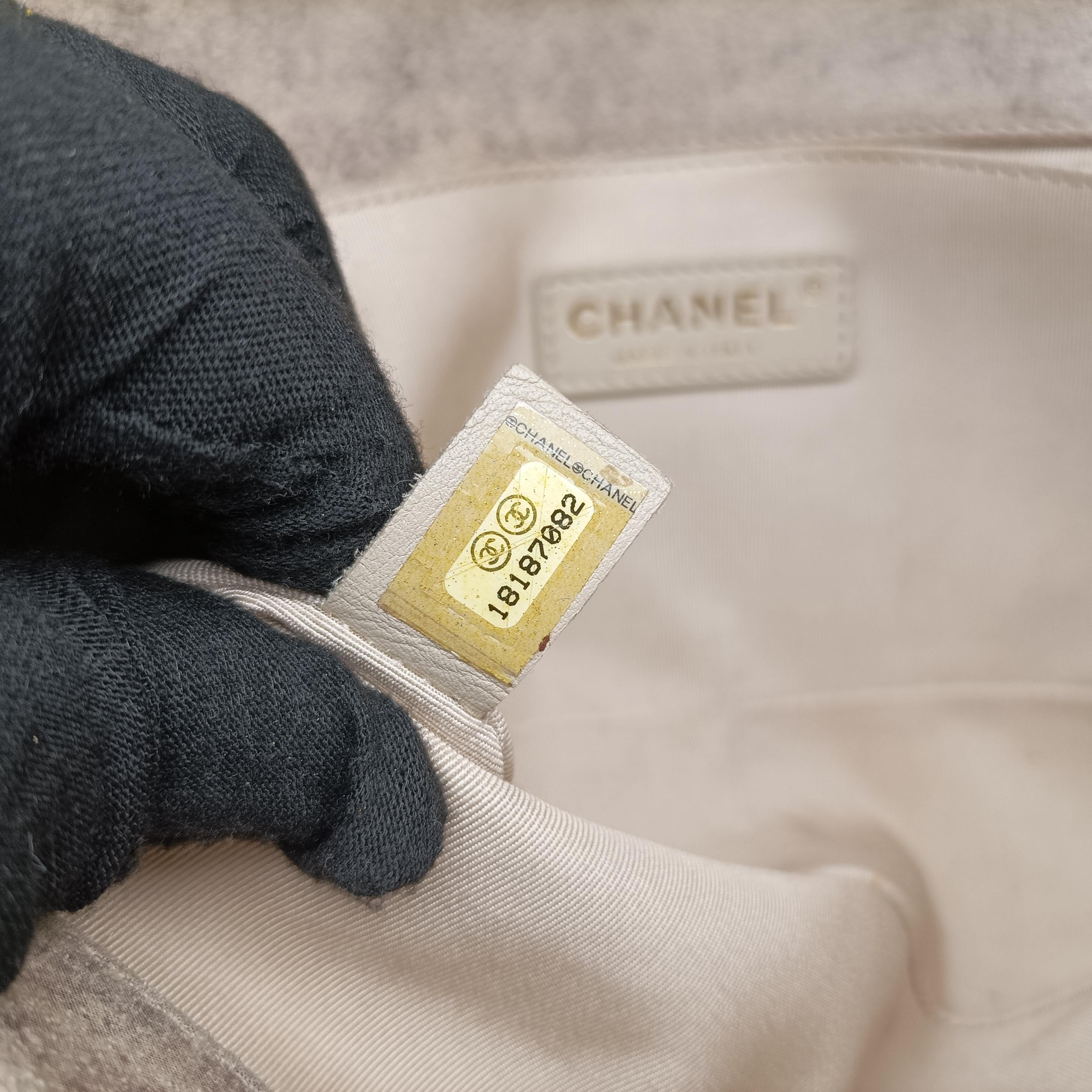 BOY CHANEL Beige suede A66281 18187092ボーイシャネル ベージュ スエード A66281 18187092