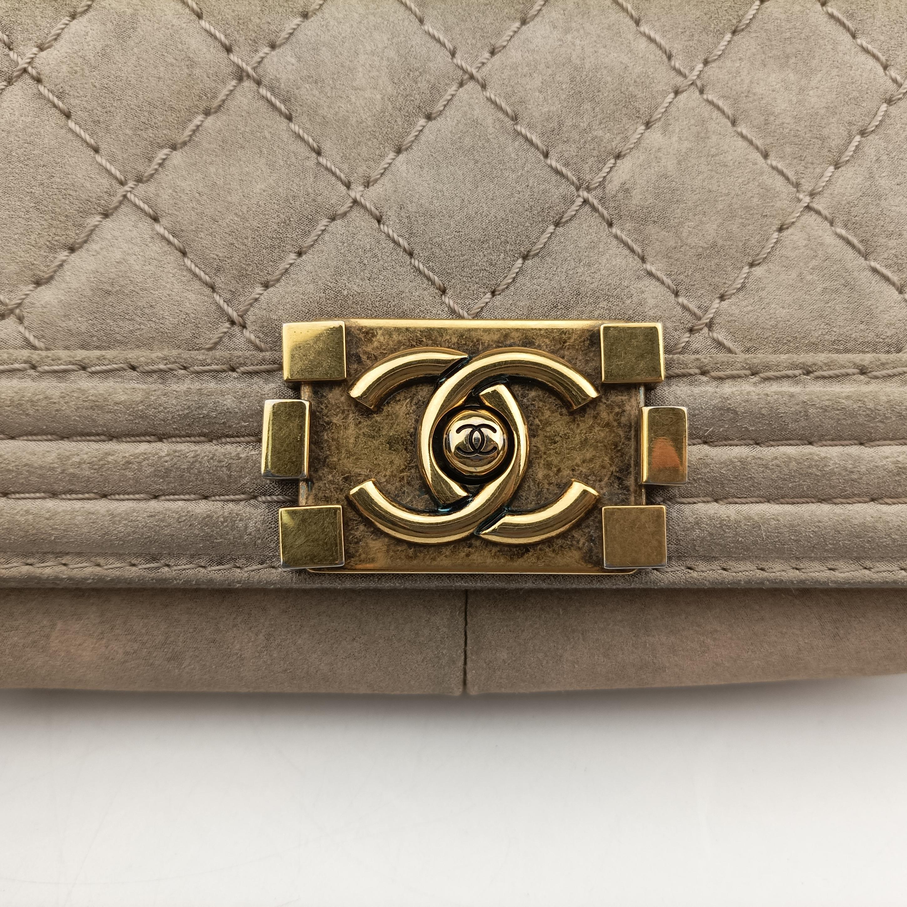 BOY CHANEL Beige suede A66281 18187092ボーイシャネル ベージュ スエード A66281 18187092