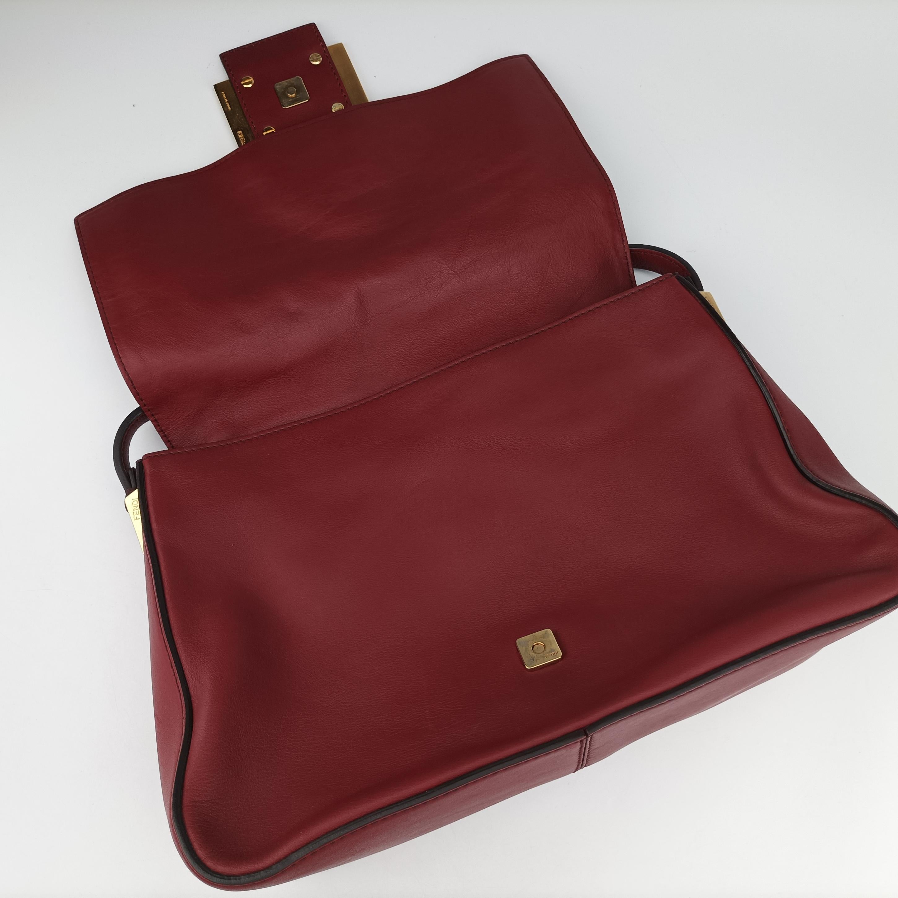 Big Mamma Baguette Red Leather 8BR638 8BR638-D16 129-2370ビッグマンマバケット レッド レザー 8BR638 8BR638-D16 129-2370