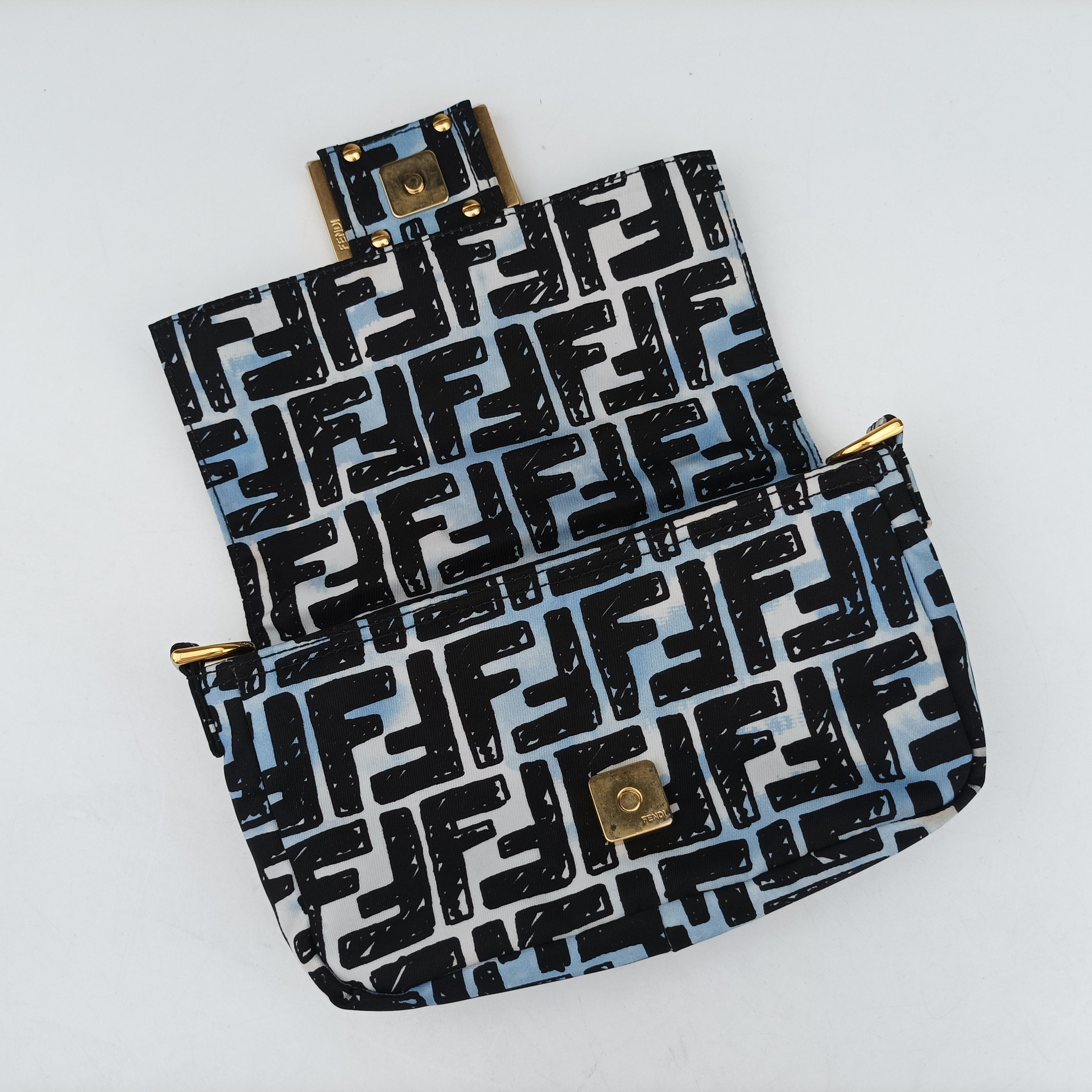 Mamma Bucket Black×Multicolour Nylon 8BR784 8BR784 ADBD 209-0501マンマバケット ブラック×マルチカラー ナイロン 8BR784 8BR784 ADBD 209-0501