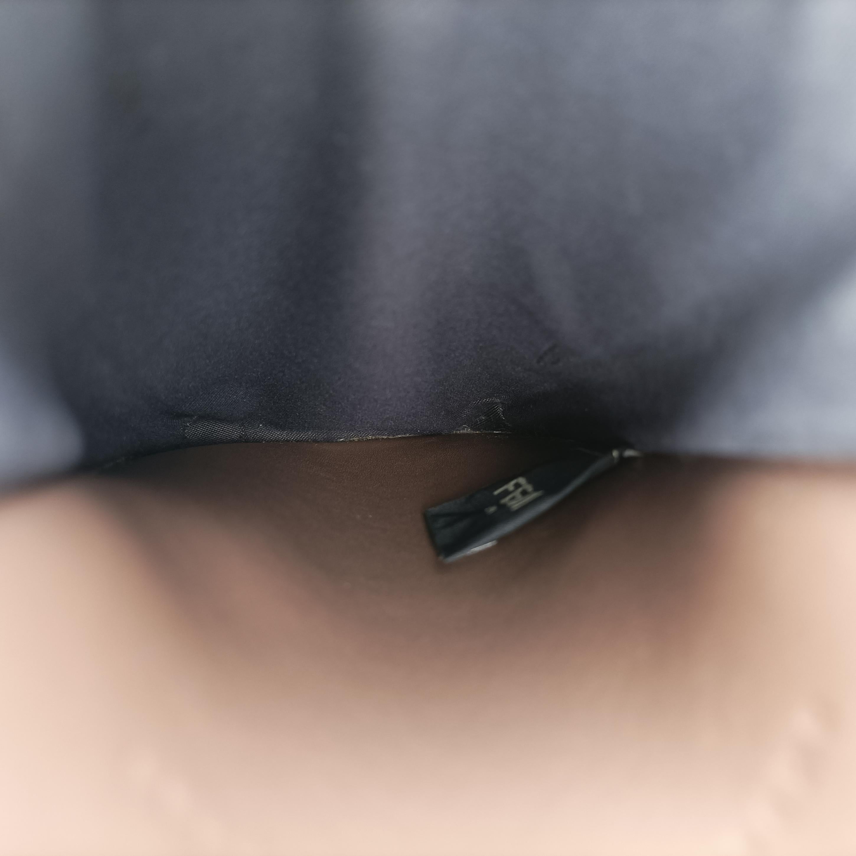 F is smartphone pouch Brown Leather 8M0443 8M0443-AAFM-229-2449エフイズ スマホポーチ ブラウン レザー 8M0443 8M0443-AAFM-229-2449