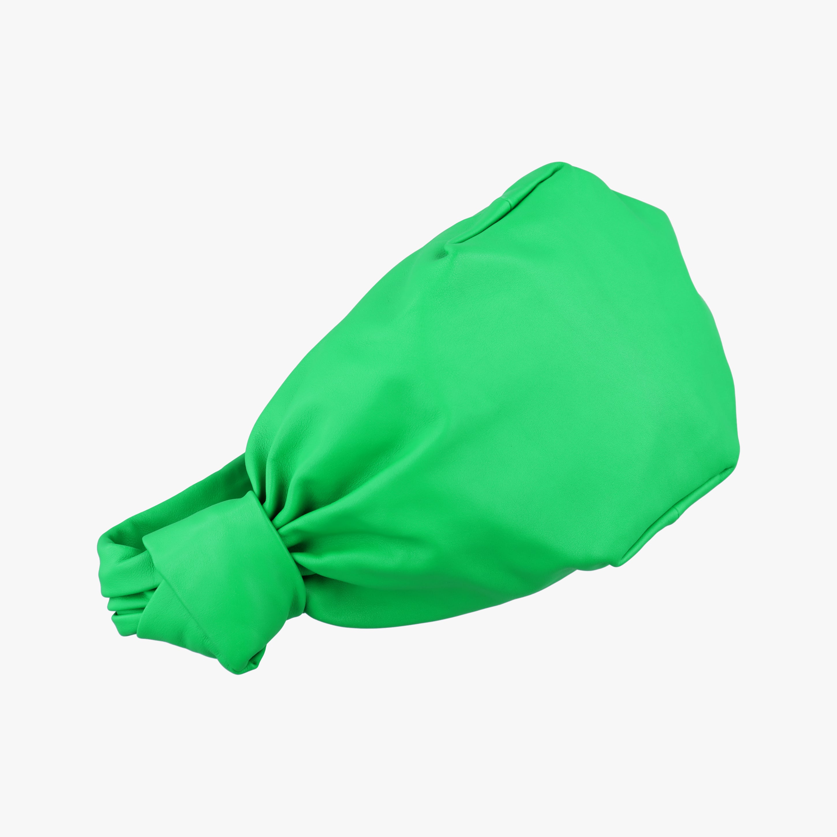 Double Knot Green lambskin P02569837Yダブルノット グリーン ラムスキン P02569837Y