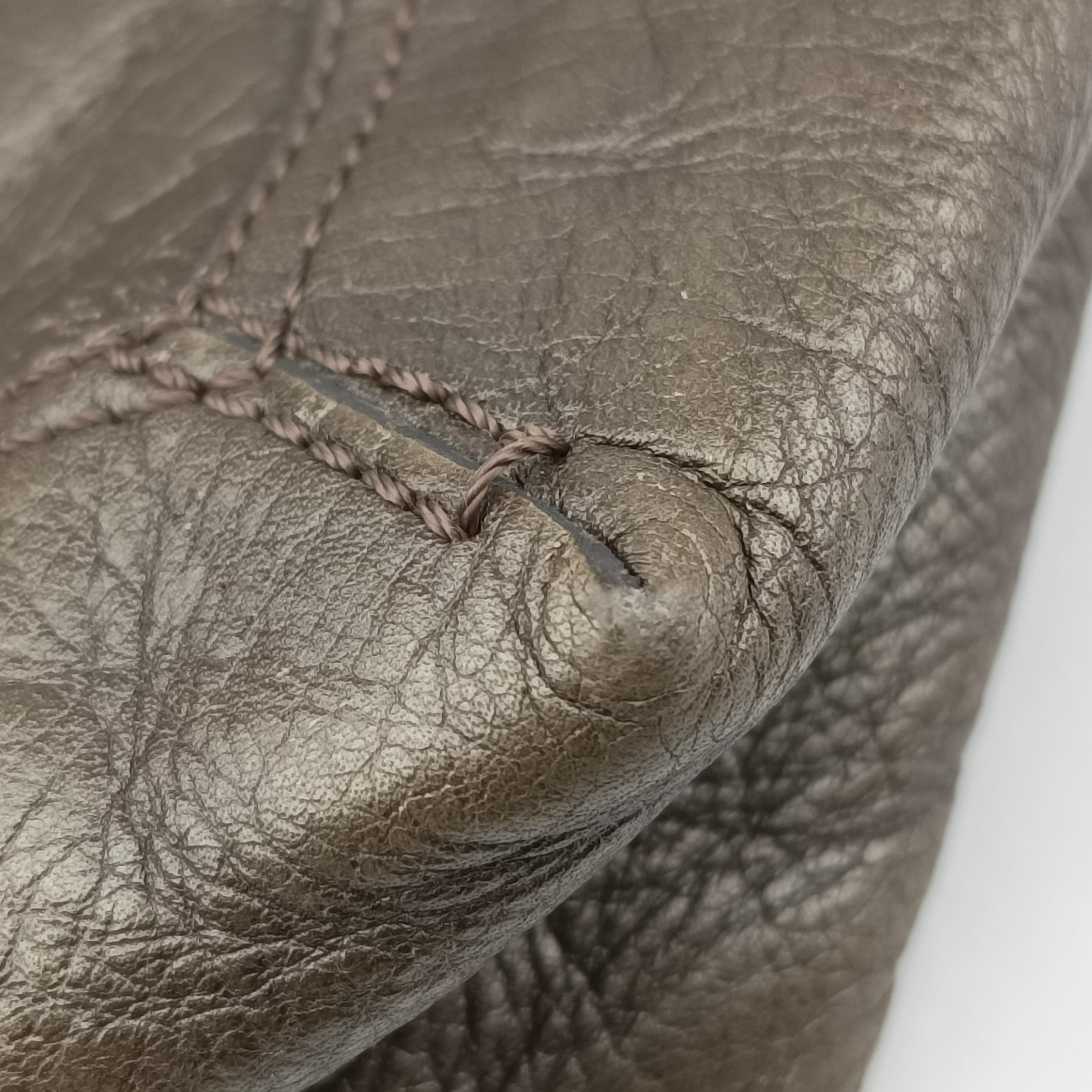 Maxi Baguette Flap Golden Leather 8BT143 8BT143-GTK 119-2566ズッカ マキシバゲット ゴールド レザー 8BT143 8BT143-GTK 119-2566