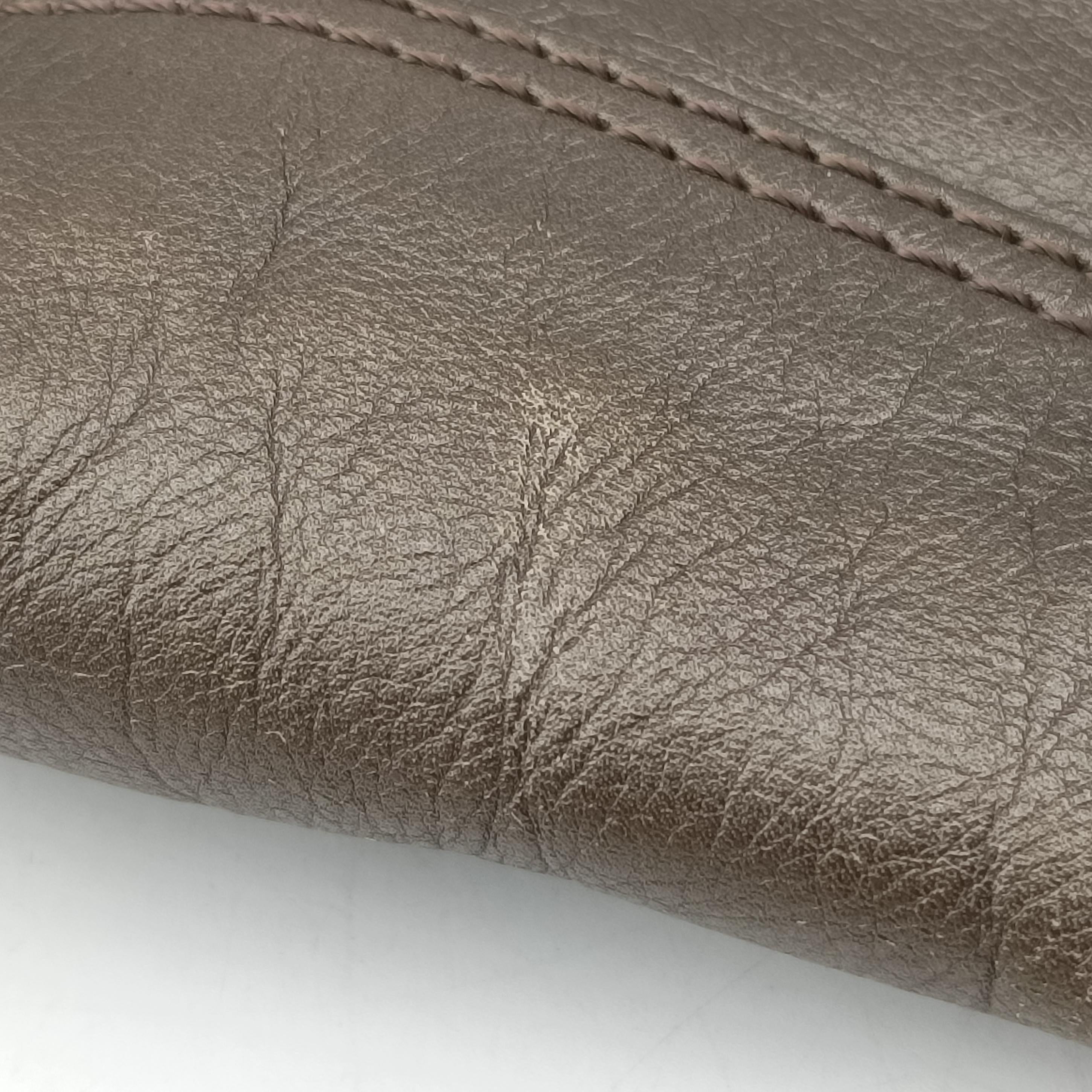 Maxi Baguette Flap Golden Leather 8BT143 8BT143-GTK 119-2566ズッカ マキシバゲット ゴールド レザー 8BT143 8BT143-GTK 119-2566