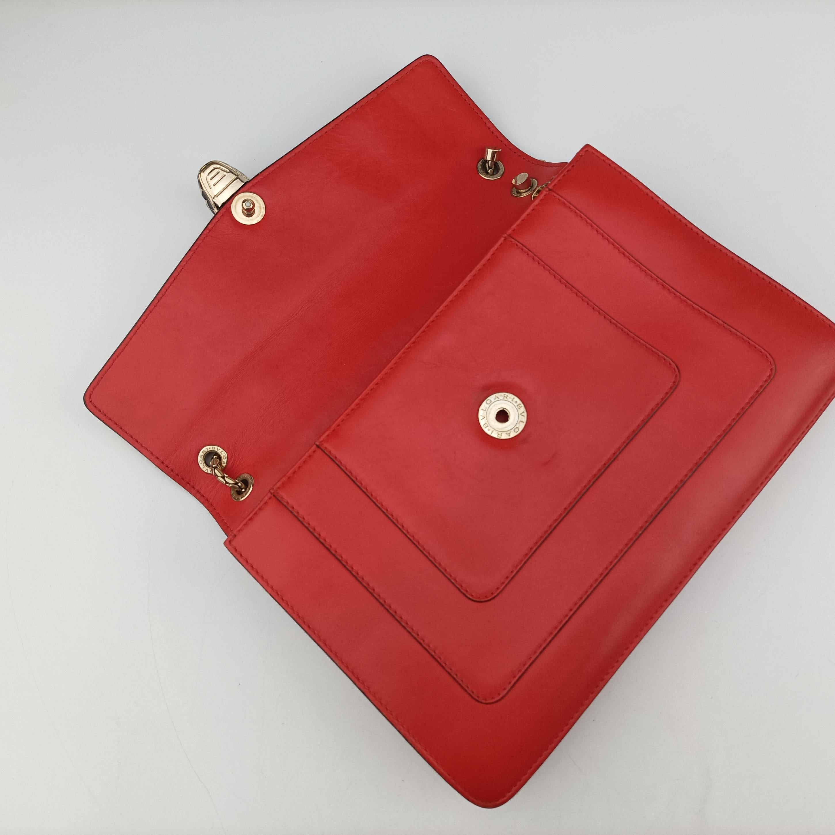 Serpenti Forever Red leather AX.E15.39188セルペンティ フォーエバー レッド レザー AX.E15.39188