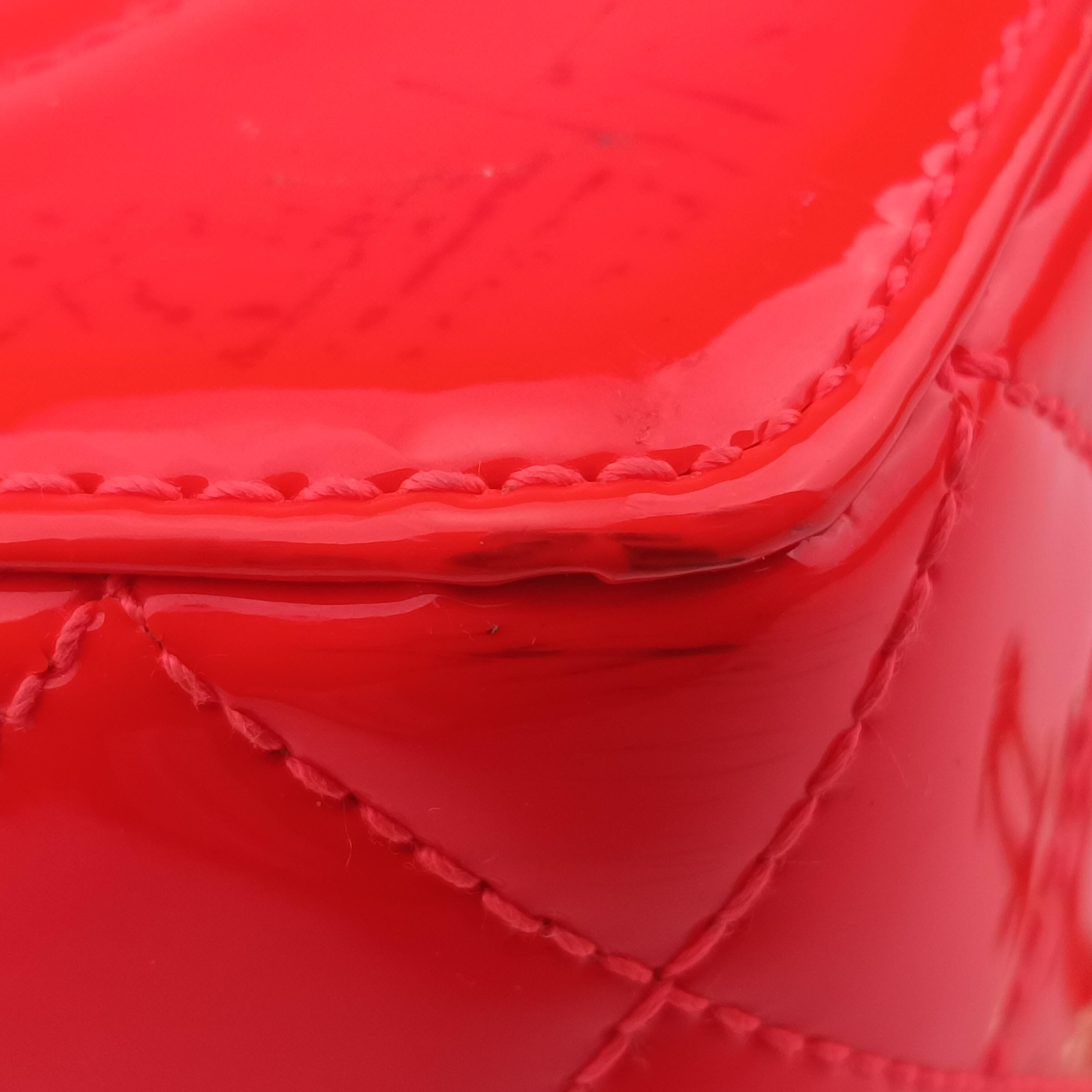 シャネルChanelバニティ マトラッセ チェーンハンドル オレンジ パテント A91055 22342643