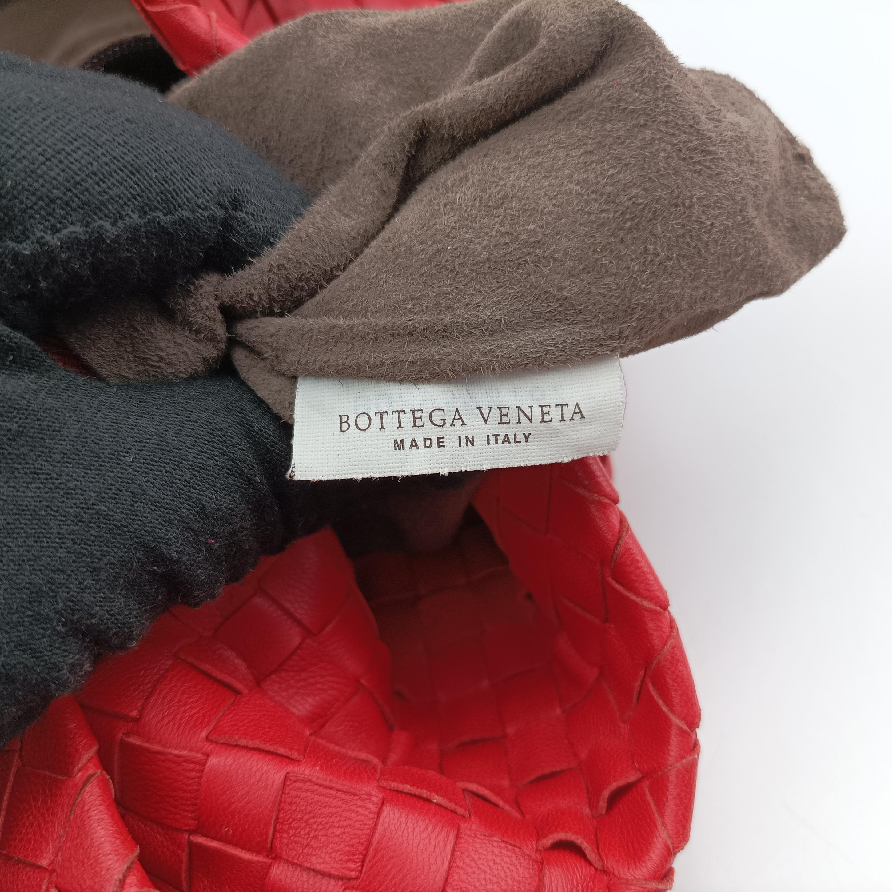 Intrecciato Red lambskin B02959876Zイントレチャート レッド ラムスキン B02959876Z