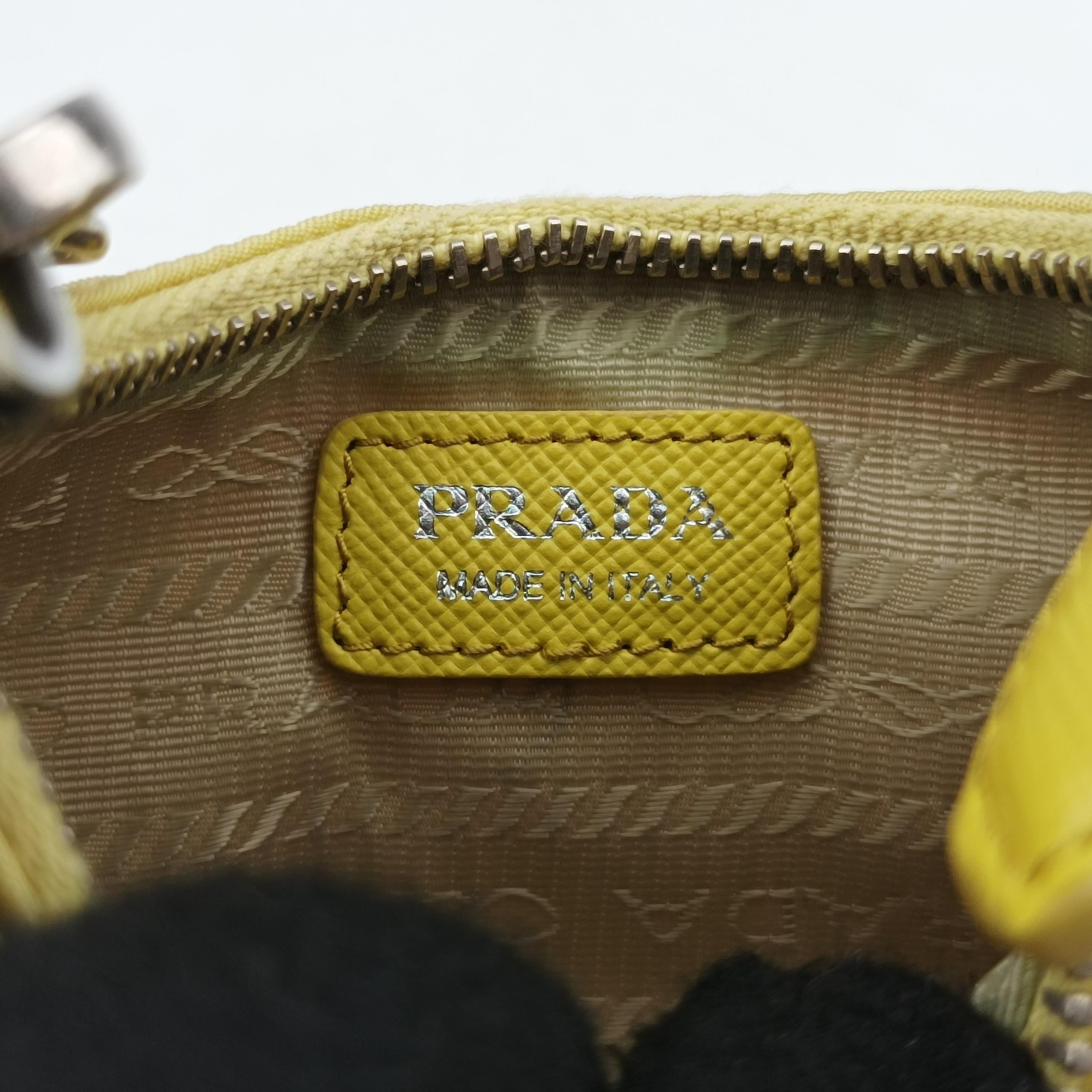 Re-Edition Nylon Mini Yellow nylon 1TT122 42リエディションナイロンミニ イエロー ナイロン 1TT122 42