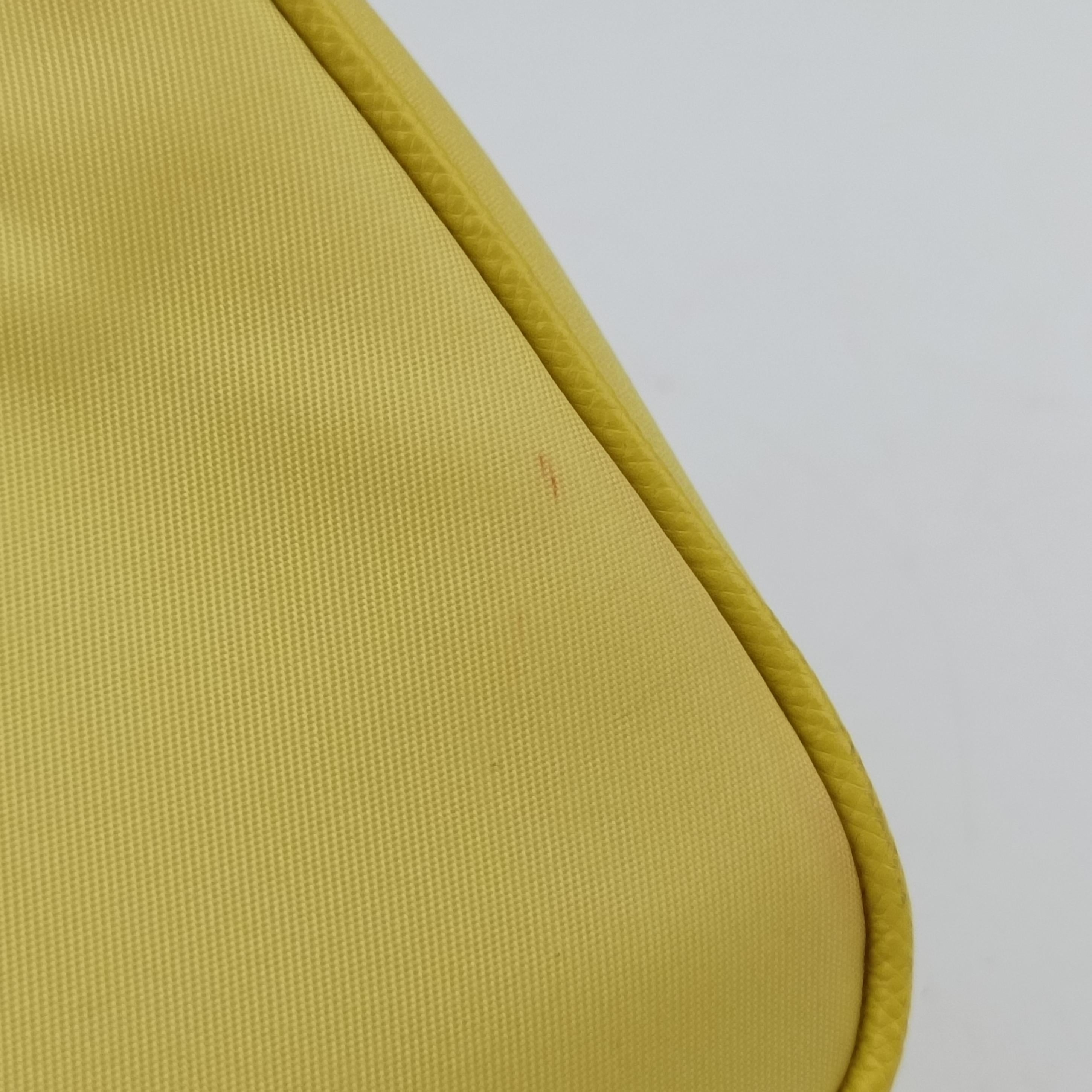 Re-Edition Nylon Mini Yellow nylon 1TT122 42リエディションナイロンミニ イエロー ナイロン 1TT122 42