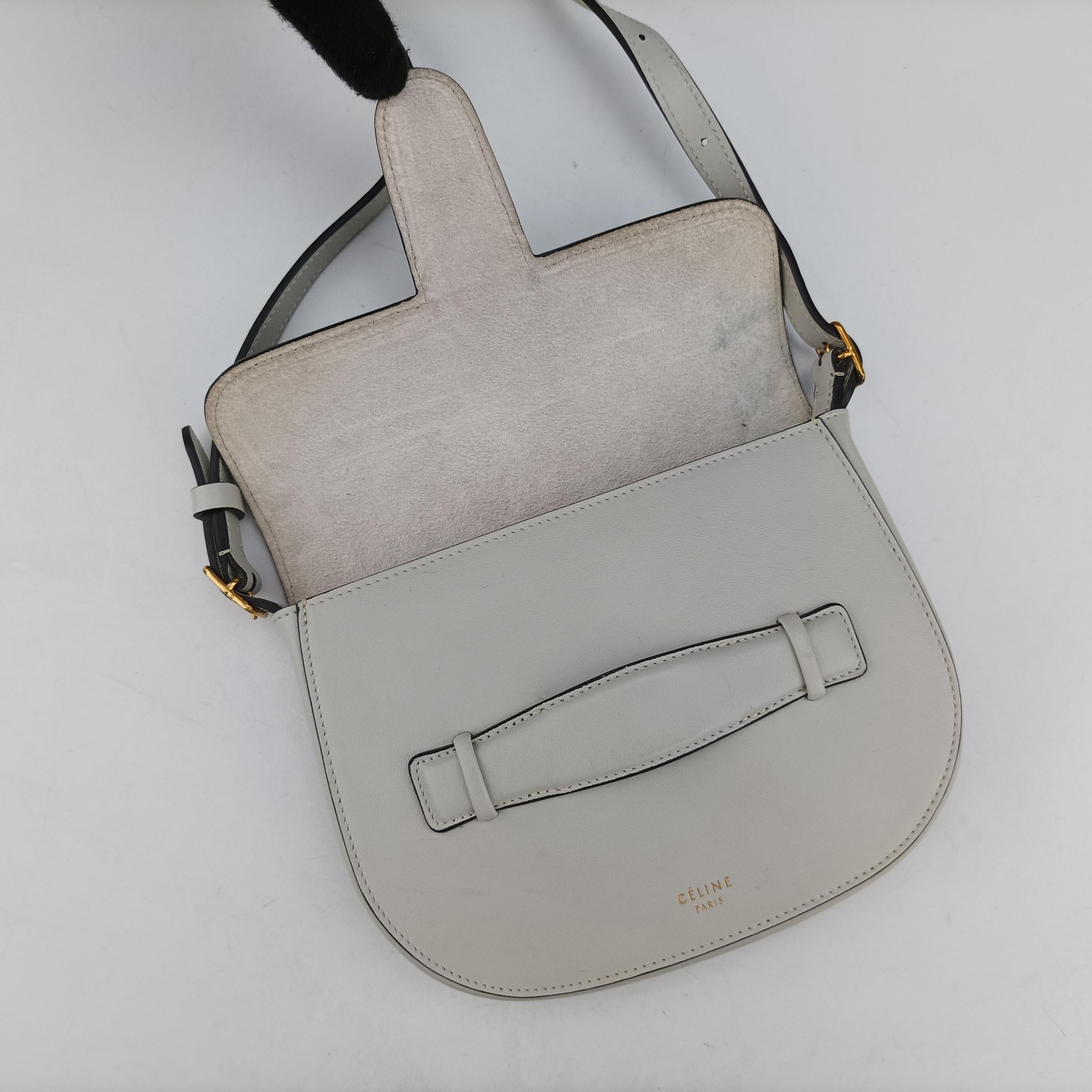 Symmetrical White Leather W-GA-2188シンメトリカル ホワイト レザー W-GA-2188