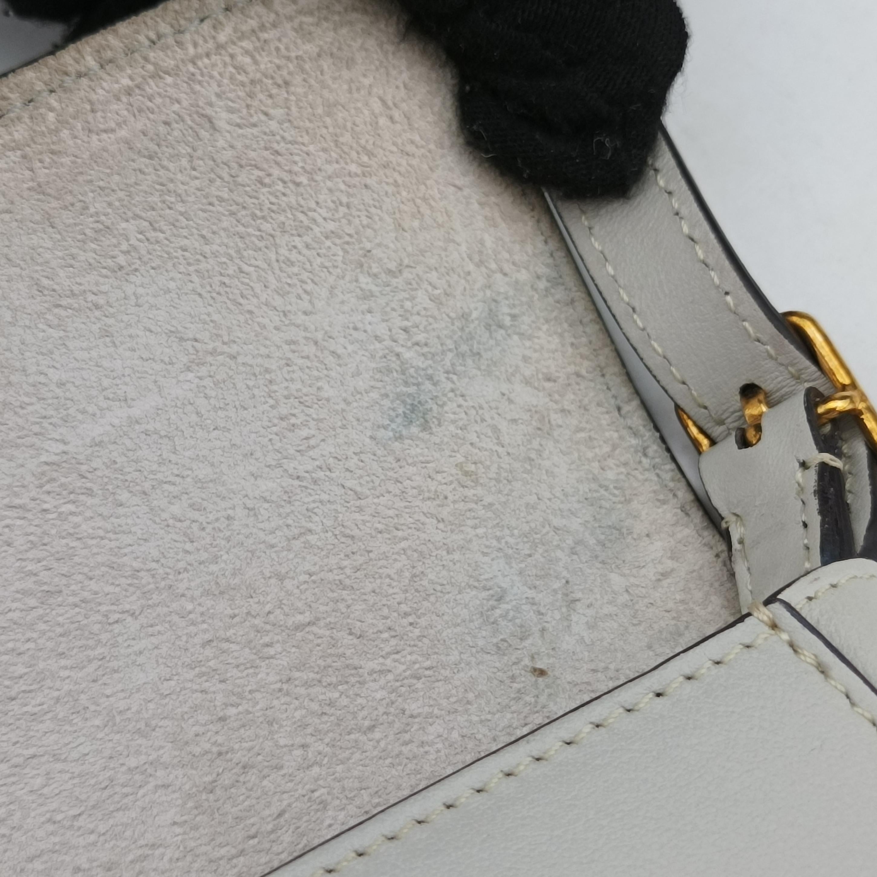 Symmetrical White Leather W-GA-2188シンメトリカル ホワイト レザー W-GA-2188