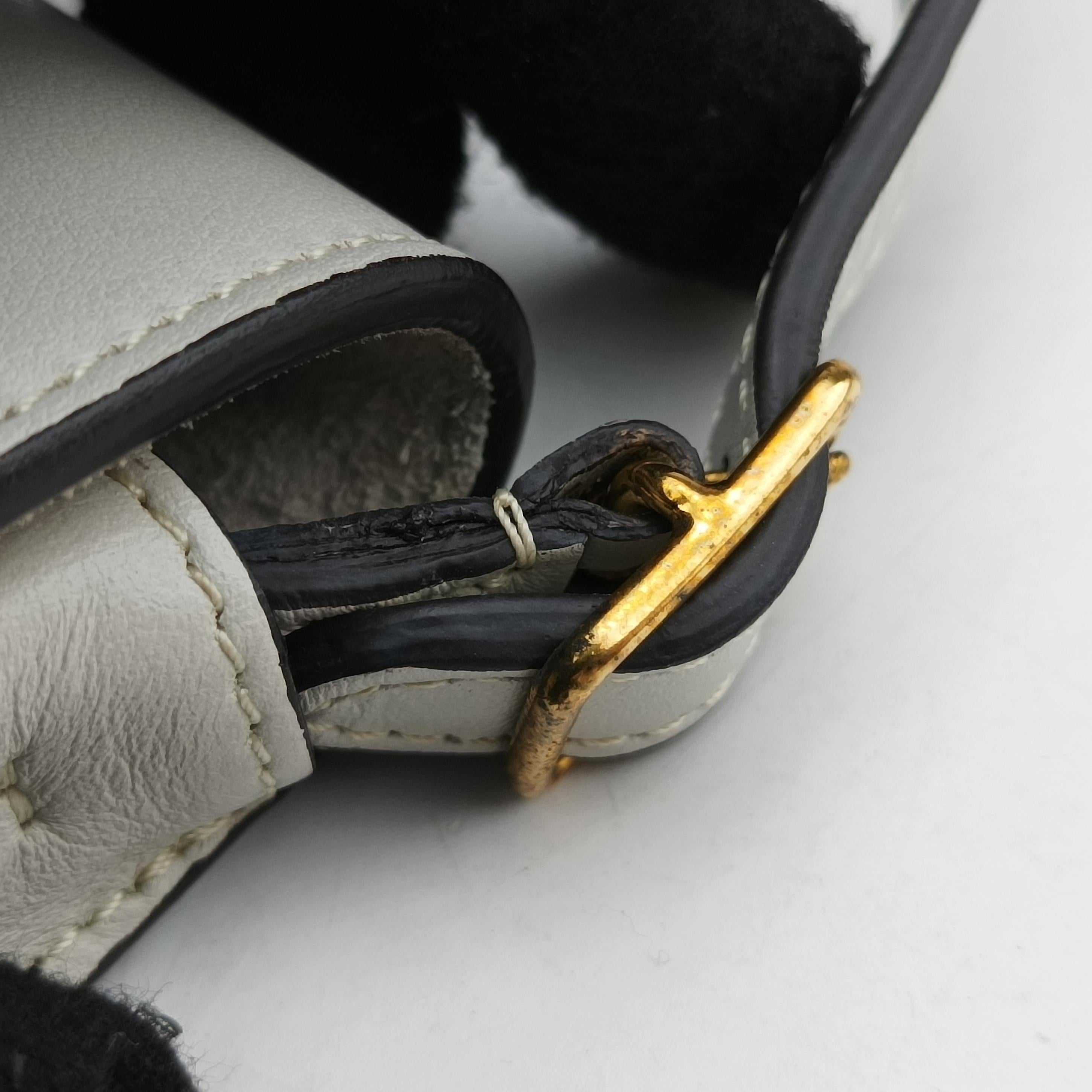 Symmetrical White Leather W-GA-2188シンメトリカル ホワイト レザー W-GA-2188