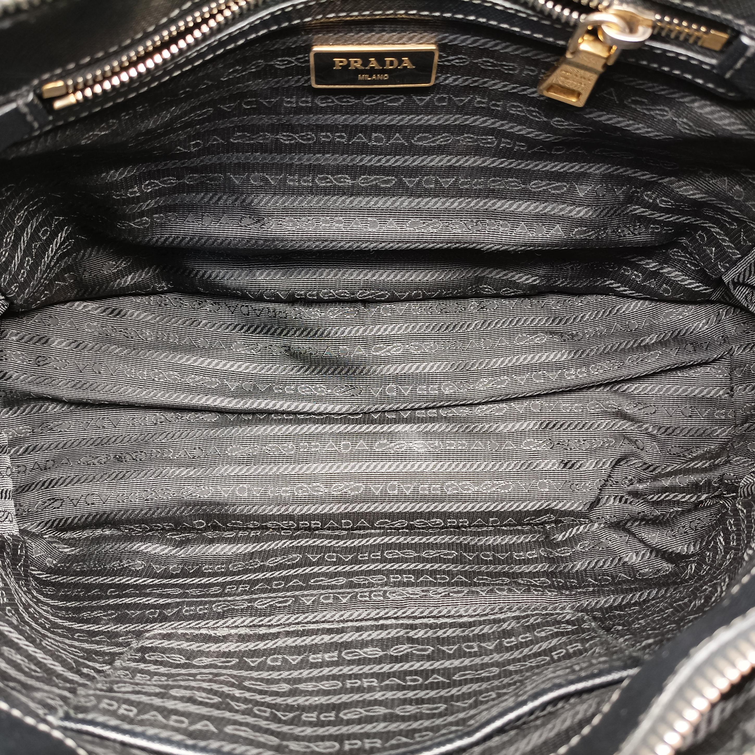 Galleria Black SAFFIANO Leather 1BA274 117ガレリア ブラック サフィアーノレザー 1BA274 117