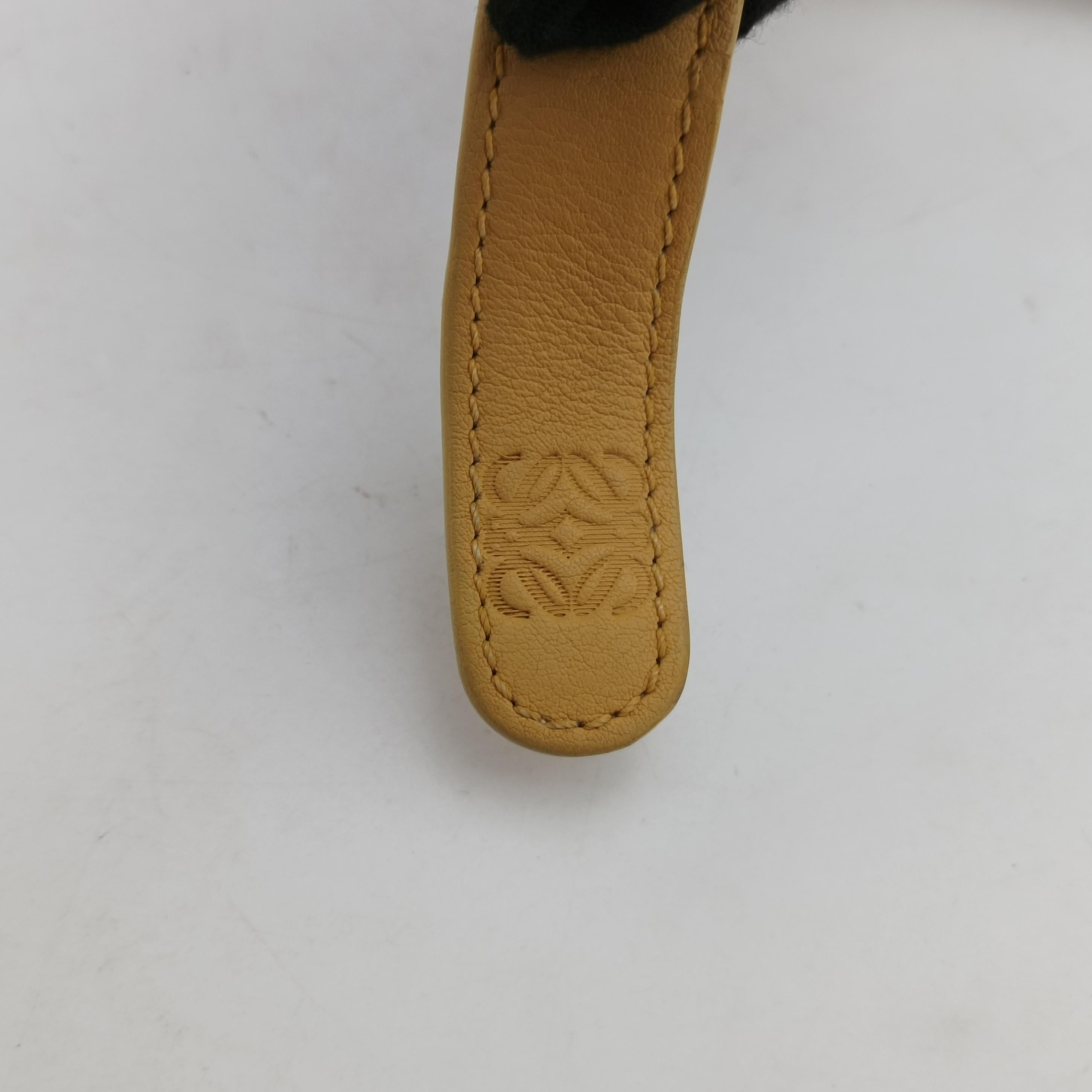 Anton sling Yellow Leather L26アントン スリング イエロー レザー L26