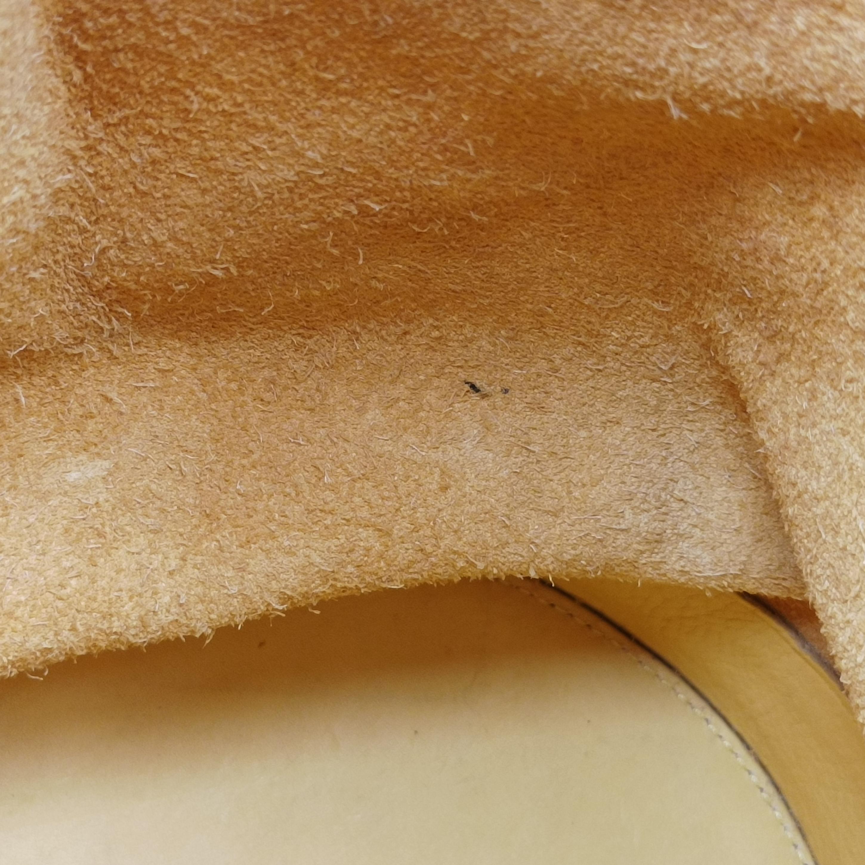 Anton sling Yellow Leather L26アントン スリング イエロー レザー L26