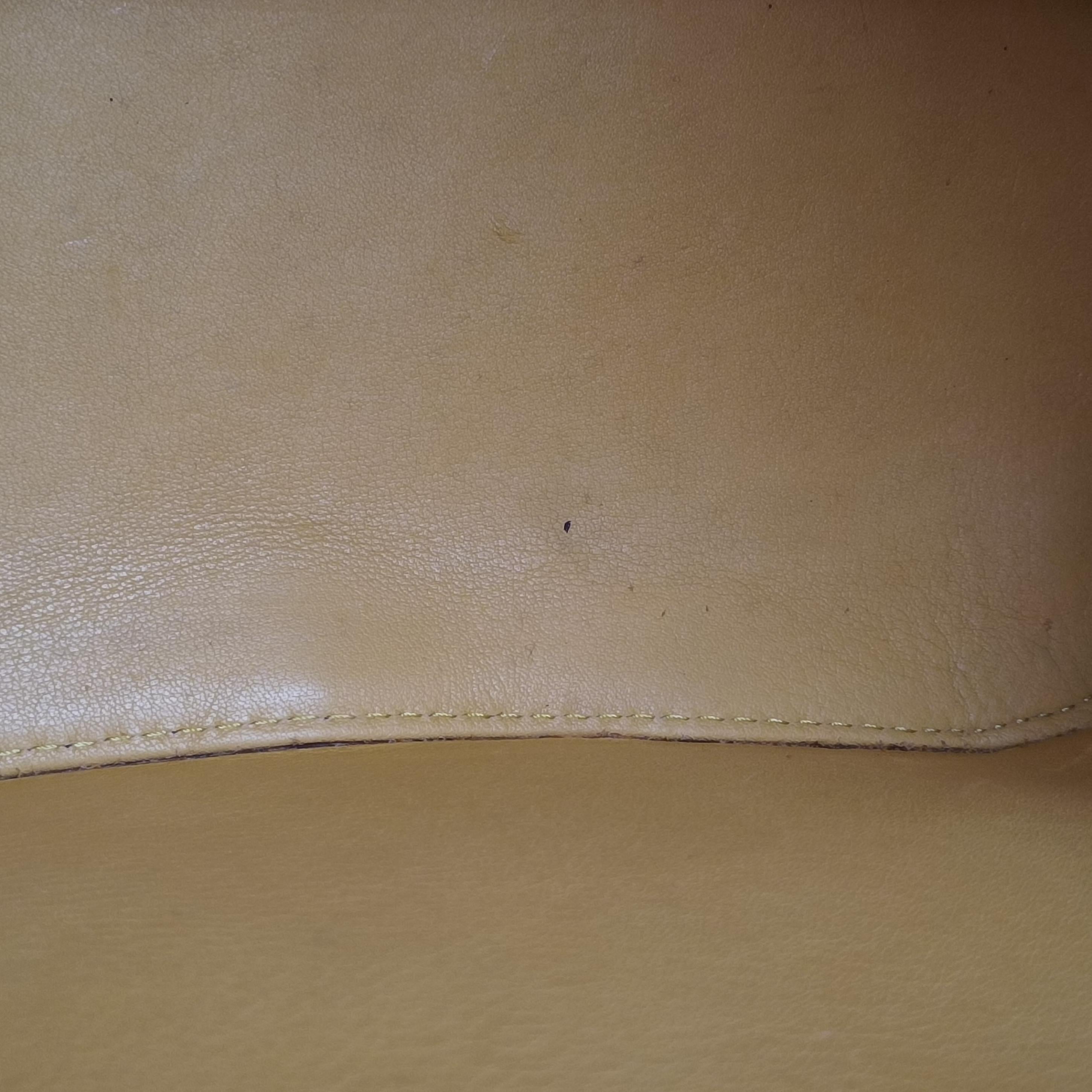 Anton sling Yellow Leather L26アントン スリング イエロー レザー L26