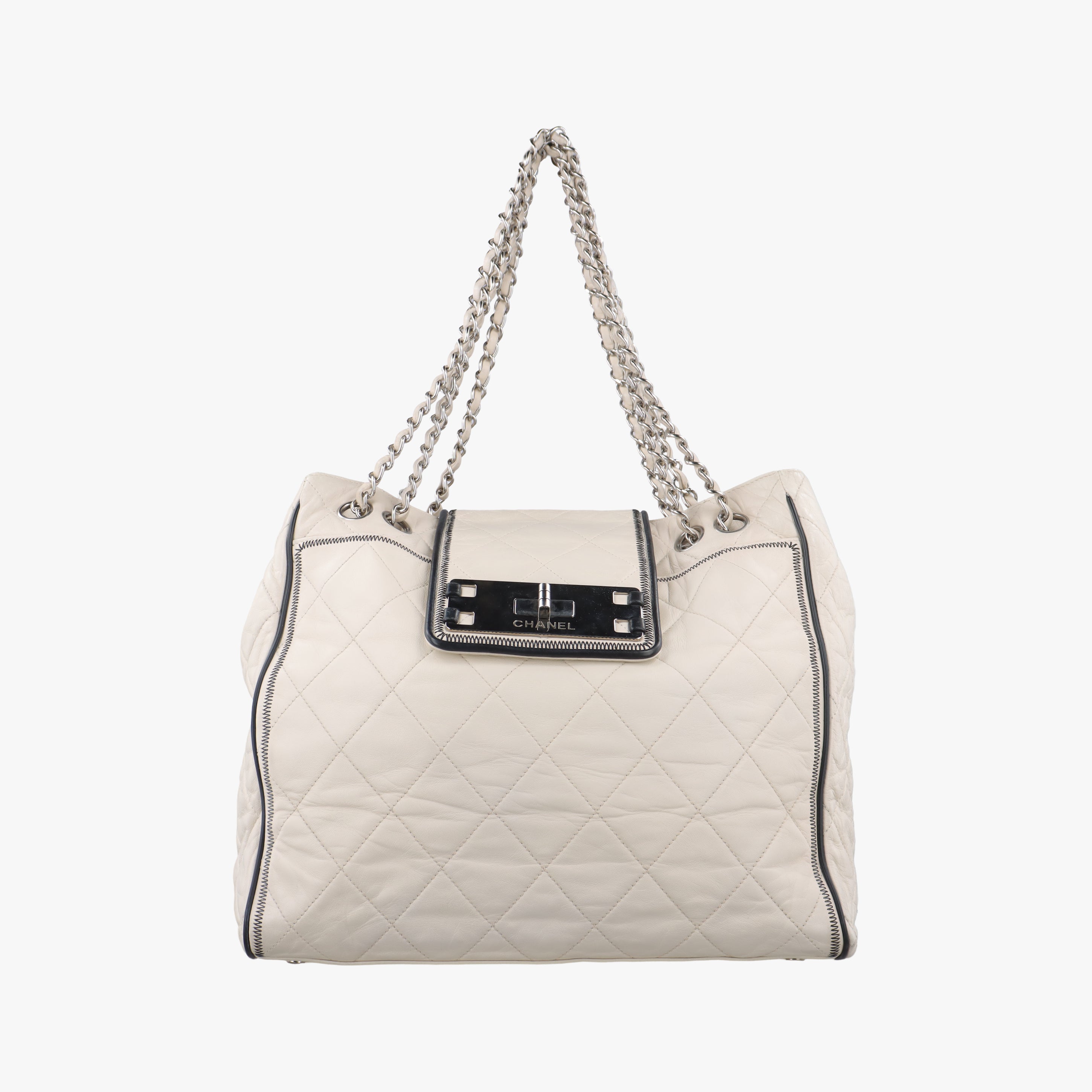 East West 2.55 White lambskin A37696 12135411イーストウエスト2.55 ホワイト ラムスキン A37696 12135411