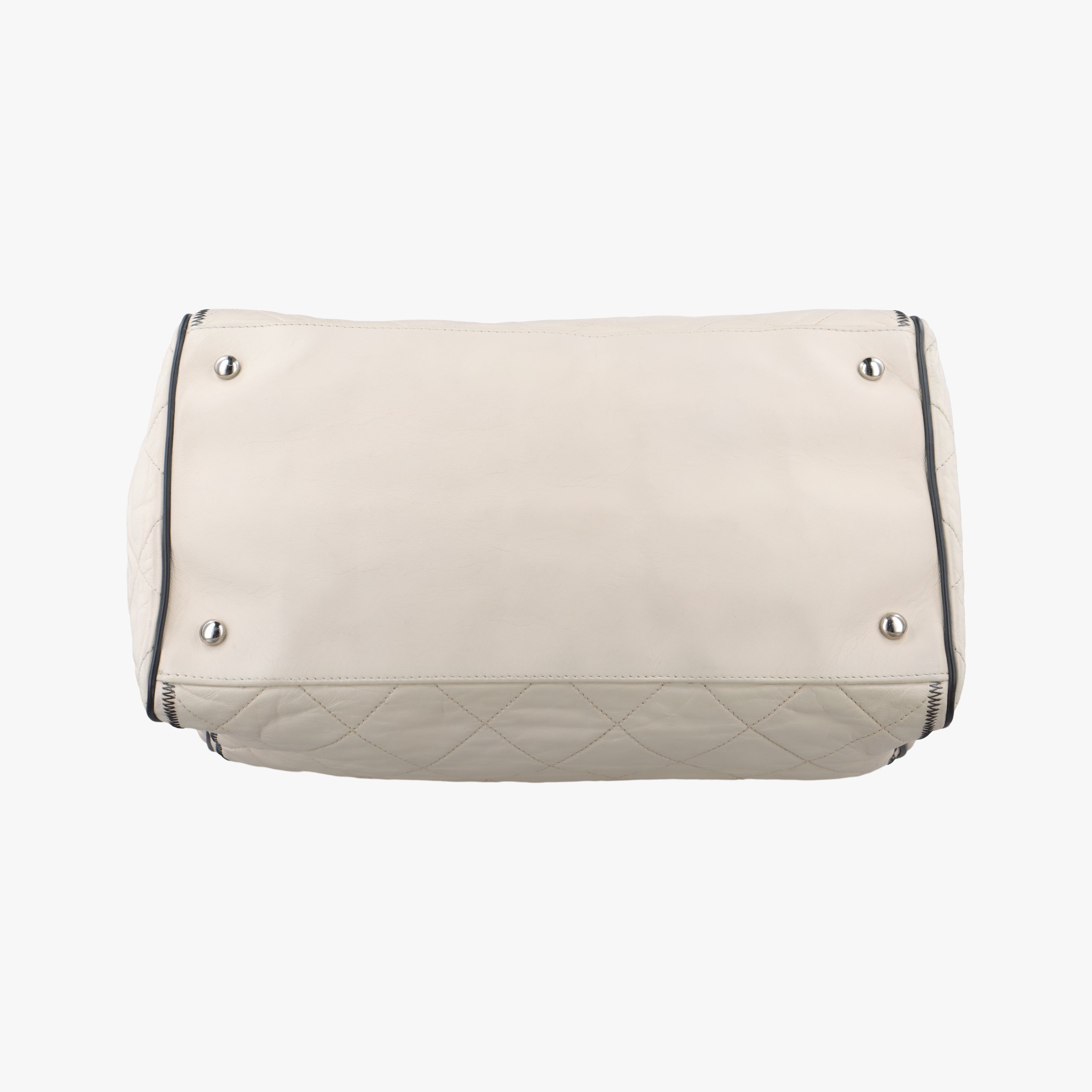 East West 2.55 White lambskin A37696 12135411イーストウエスト2.55 ホワイト ラムスキン A37696 12135411