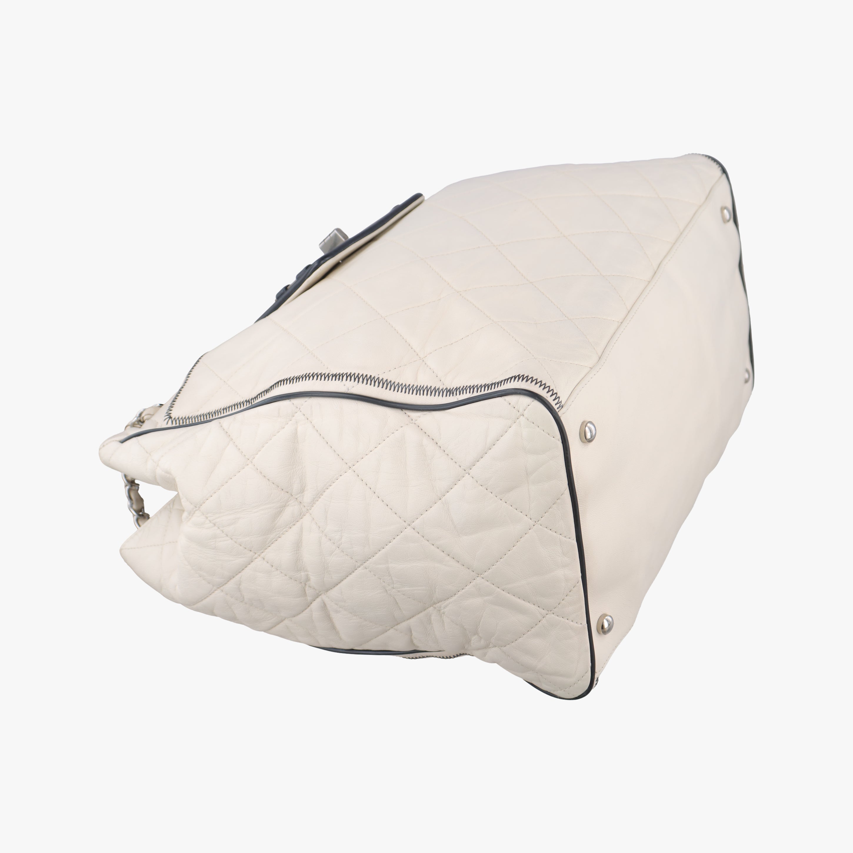 East West 2.55 White lambskin A37696 12135411イーストウエスト2.55 ホワイト ラムスキン A37696 12135411