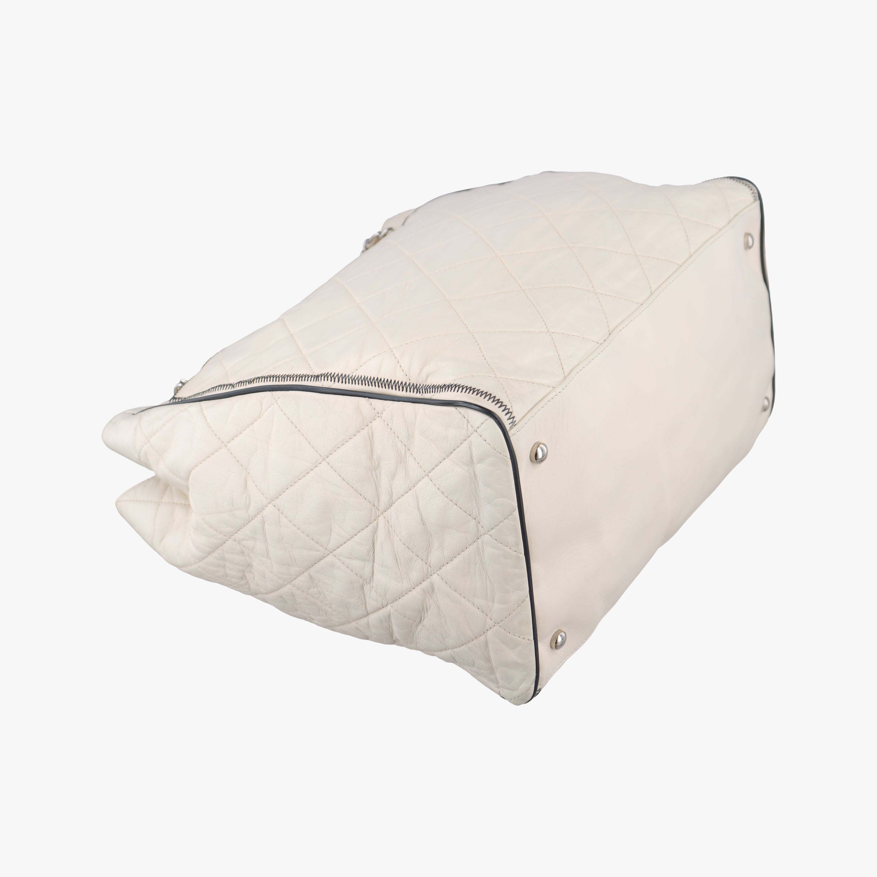 East West 2.55 White lambskin A37696 12135411イーストウエスト2.55 ホワイト ラムスキン A37696 12135411