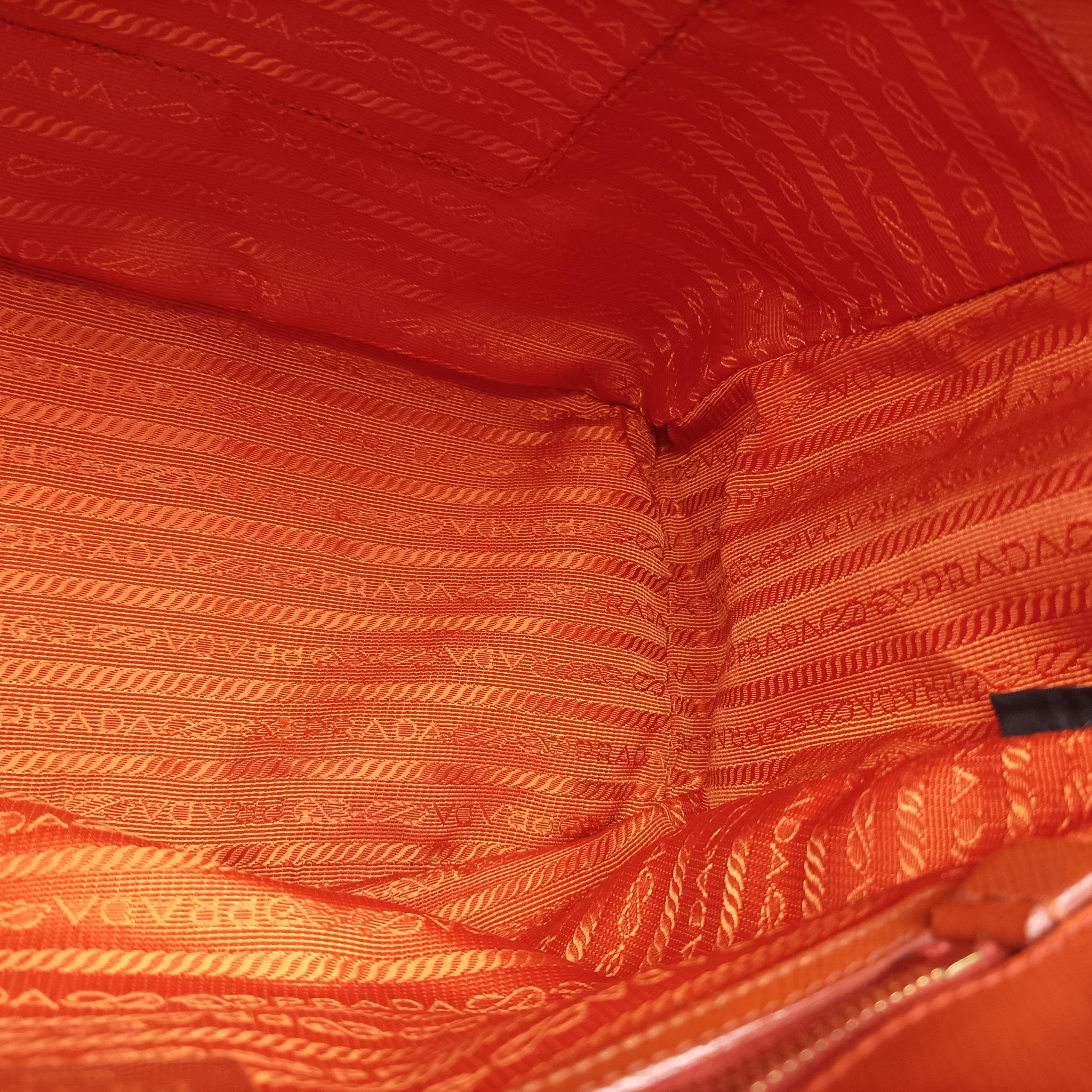 Galleria Orange SAFFIANO Leather BN2274 117ガレリア オレンジ サフィアーノレザー BN2274 117