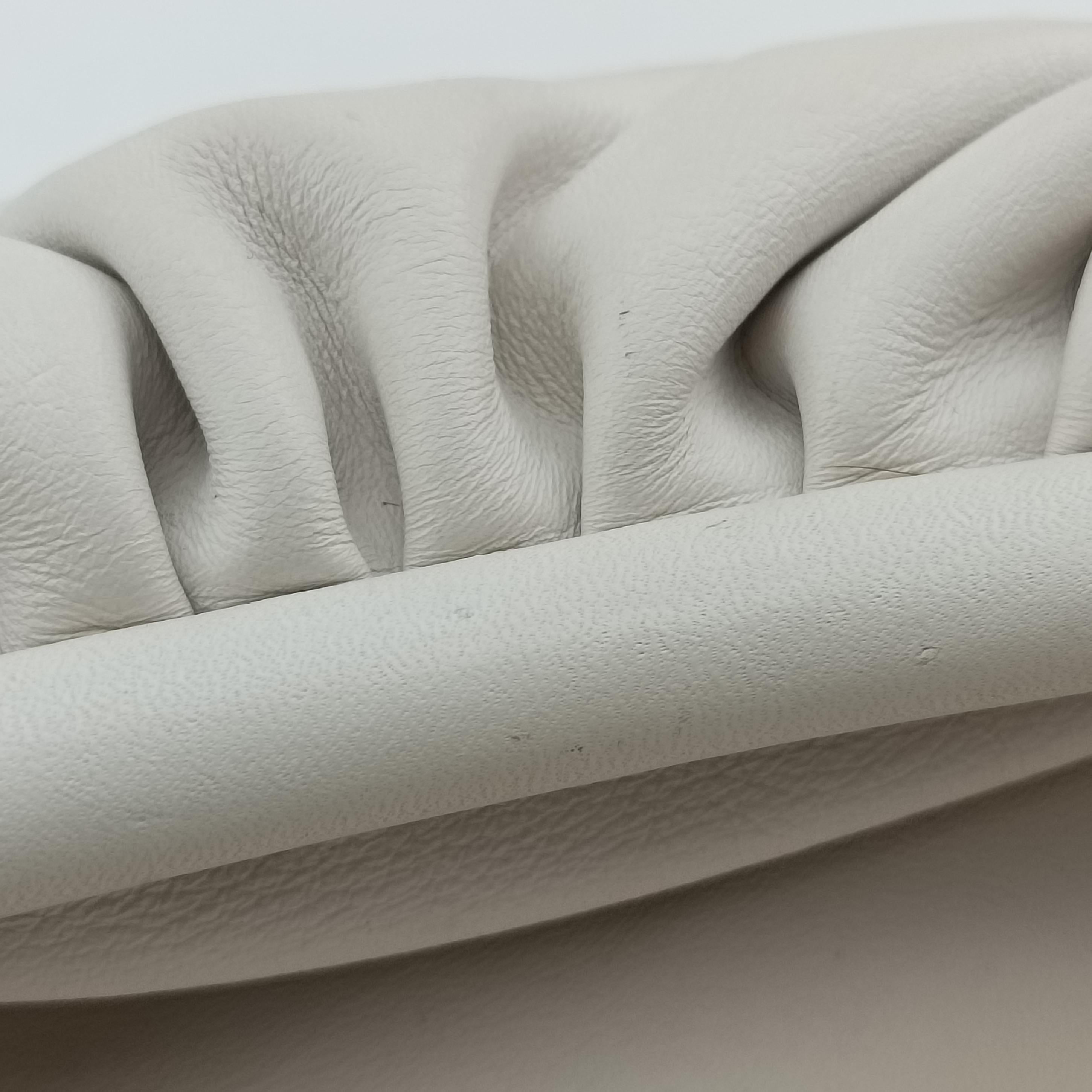 THE Chain Pouch White lambskin P01462617F IC Chipザ チェーンポーチ ホワイト ラムスキン P01462617F ICチップ