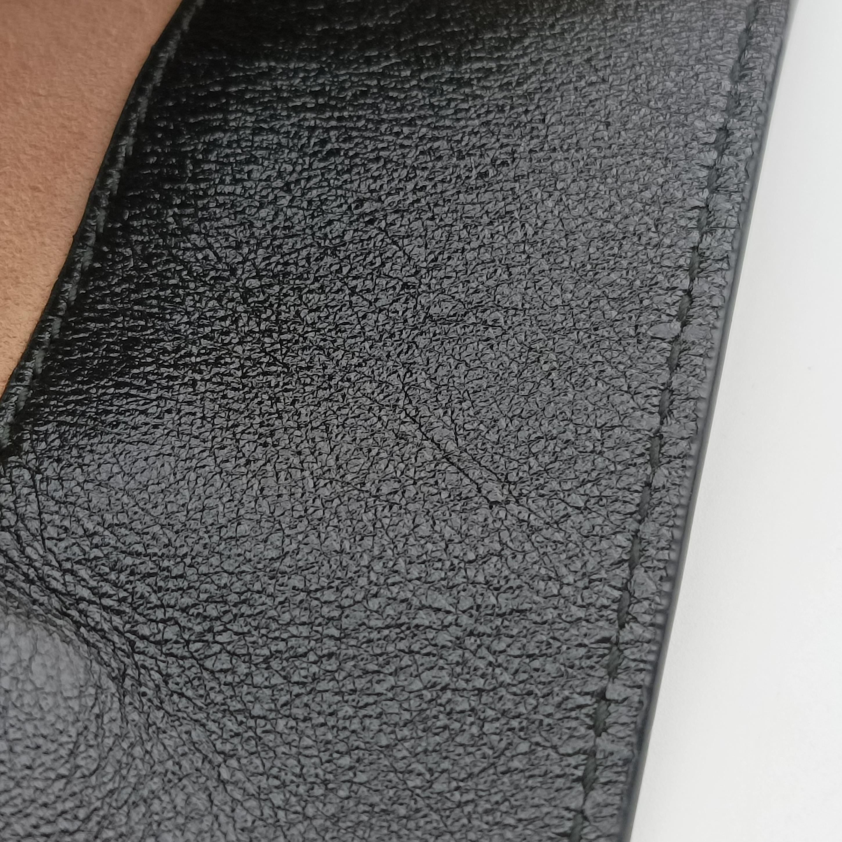 Rajah Black Leather 537219 E027310637ラジャ ブラック レザー 537219 E027310637