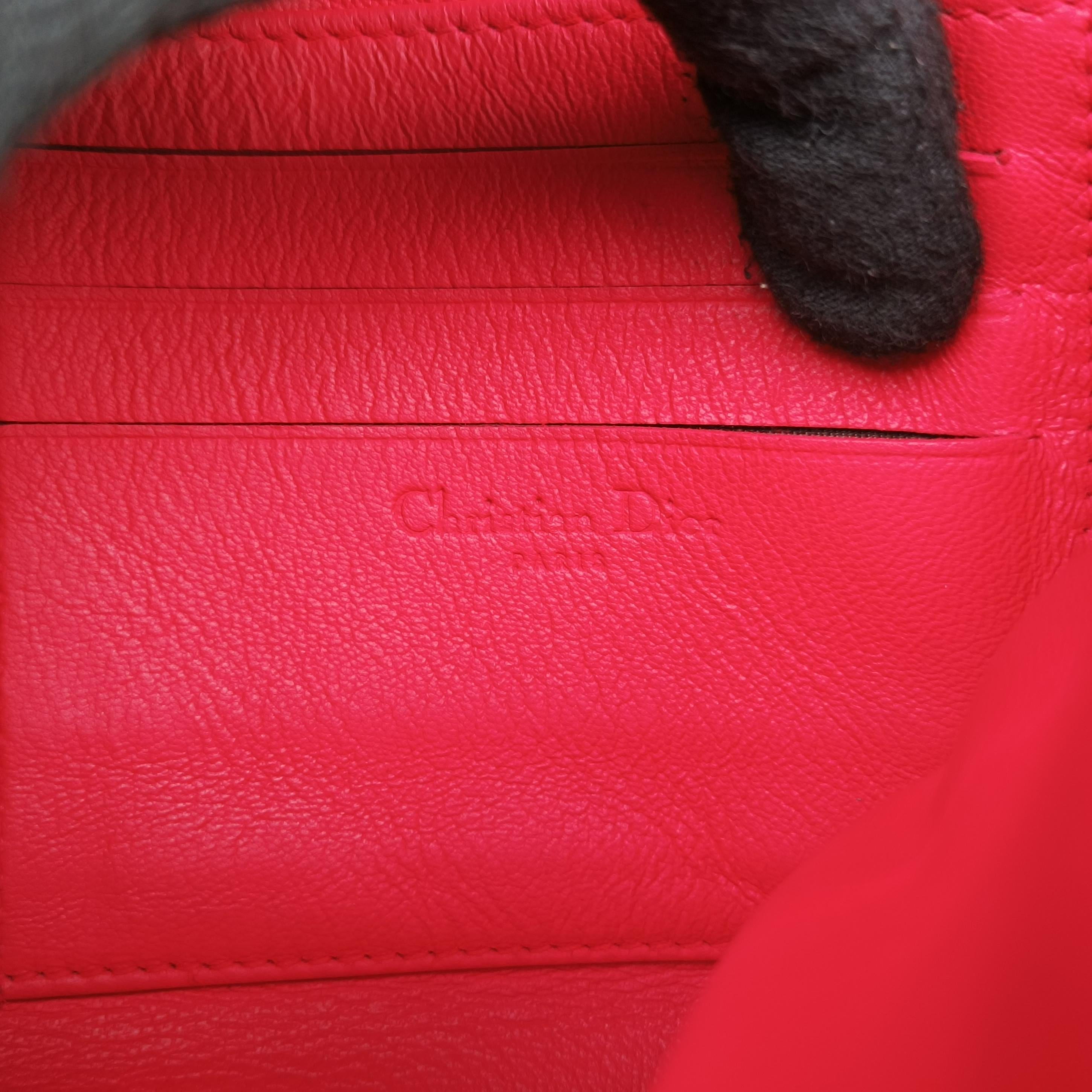 Miss Dior Cannage New Lock Red lambskin 02-LU-1111ミスディオール カナージュ ニューロック レッド ラムスキン 02-LU-1111