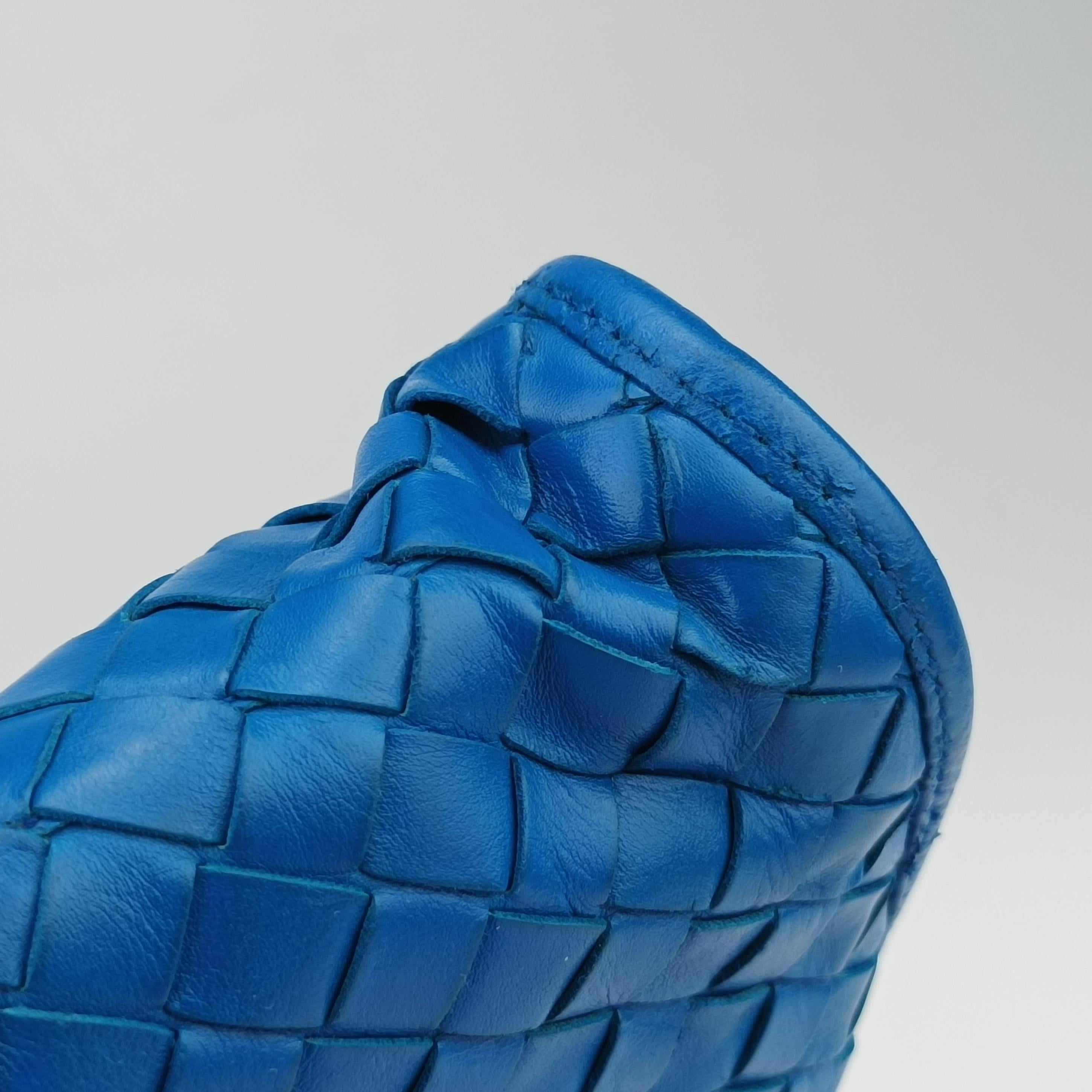 Intrecciato Blue lambskin B03349549Oイントレチャート ブルー ラムスキン B03349549O