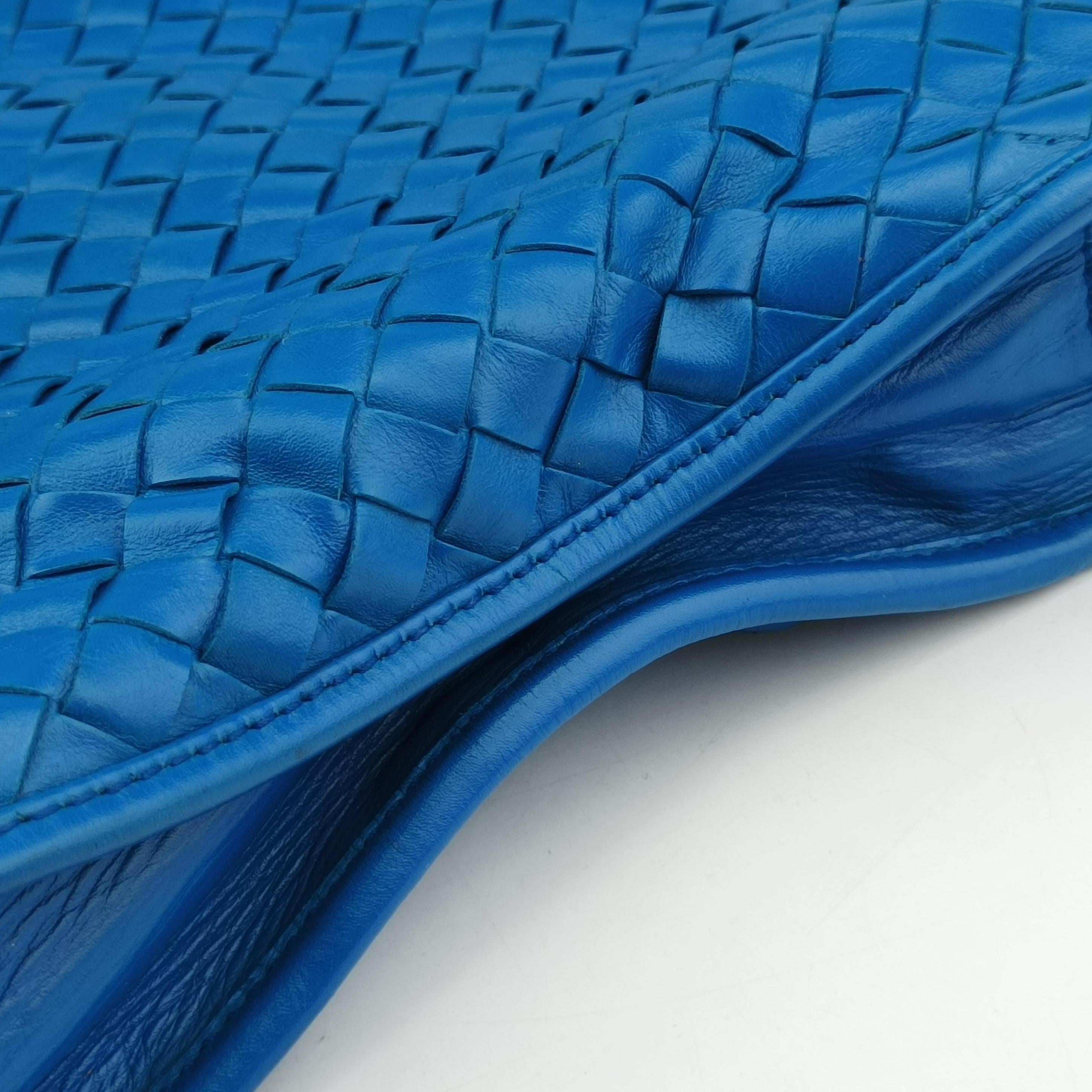 Intrecciato Blue lambskin B03349549Oイントレチャート ブルー ラムスキン B03349549O