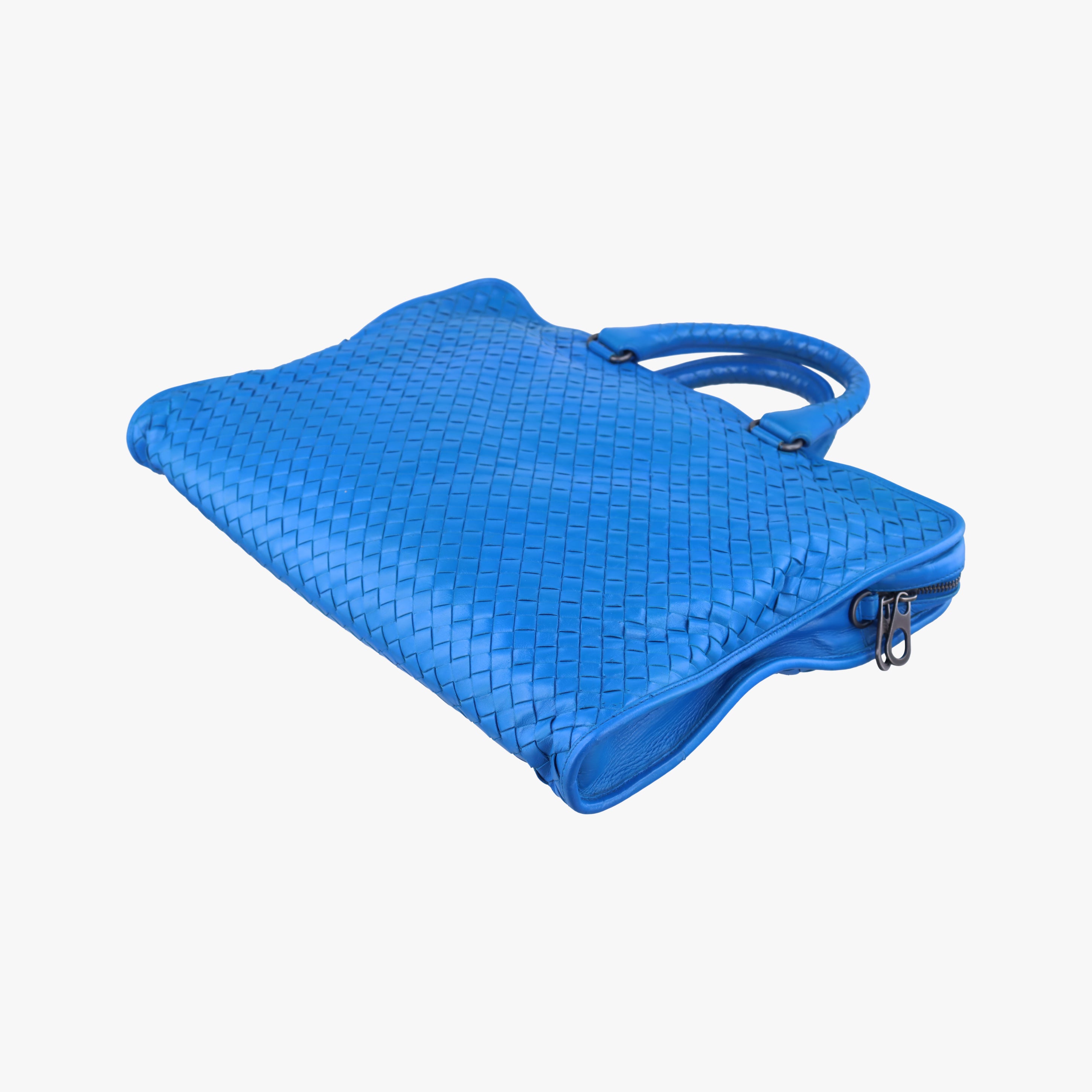 Intrecciato Blue lambskin B03349549Oイントレチャート ブルー ラムスキン B03349549O