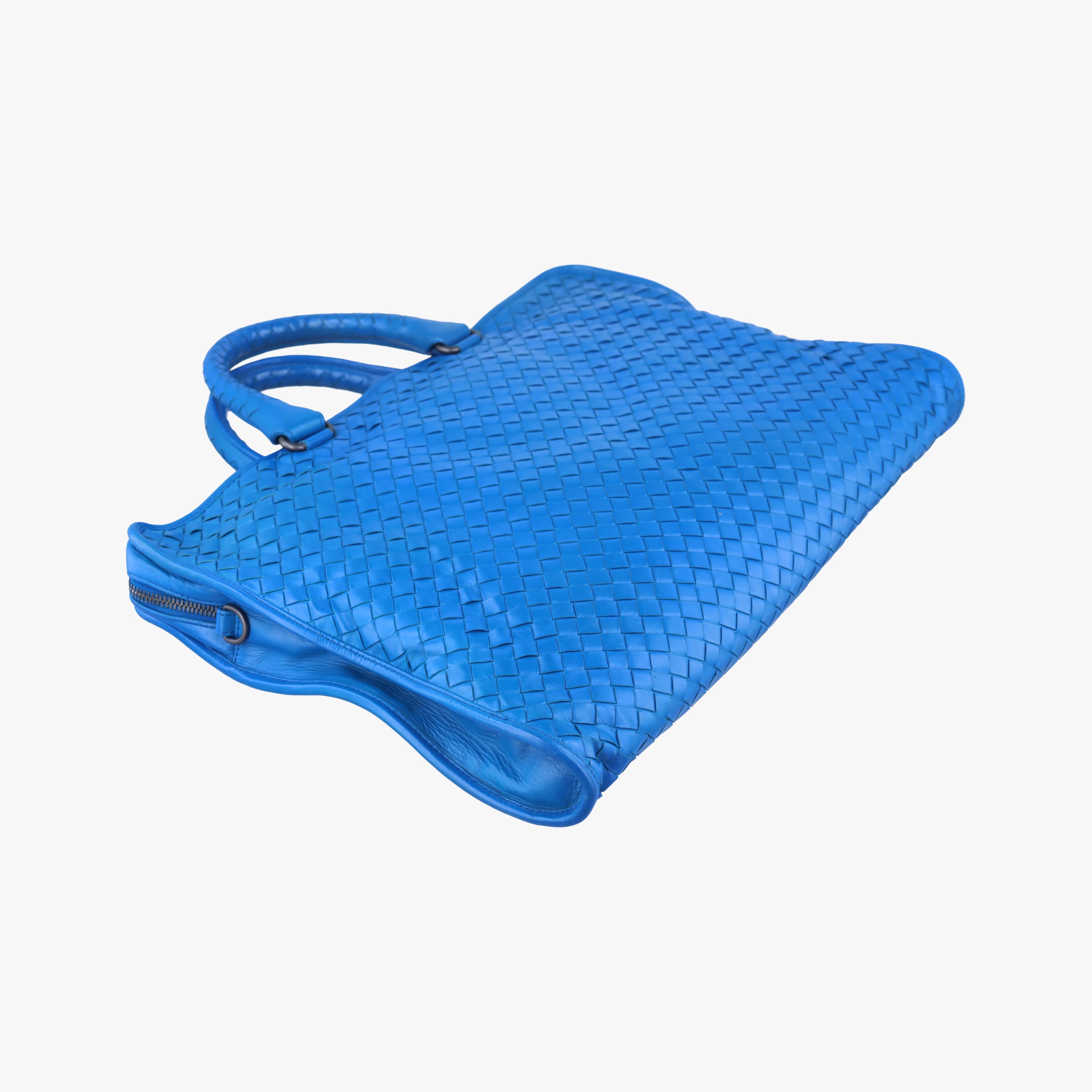 Intrecciato Blue lambskin B03349549Oイントレチャート ブルー ラムスキン B03349549O