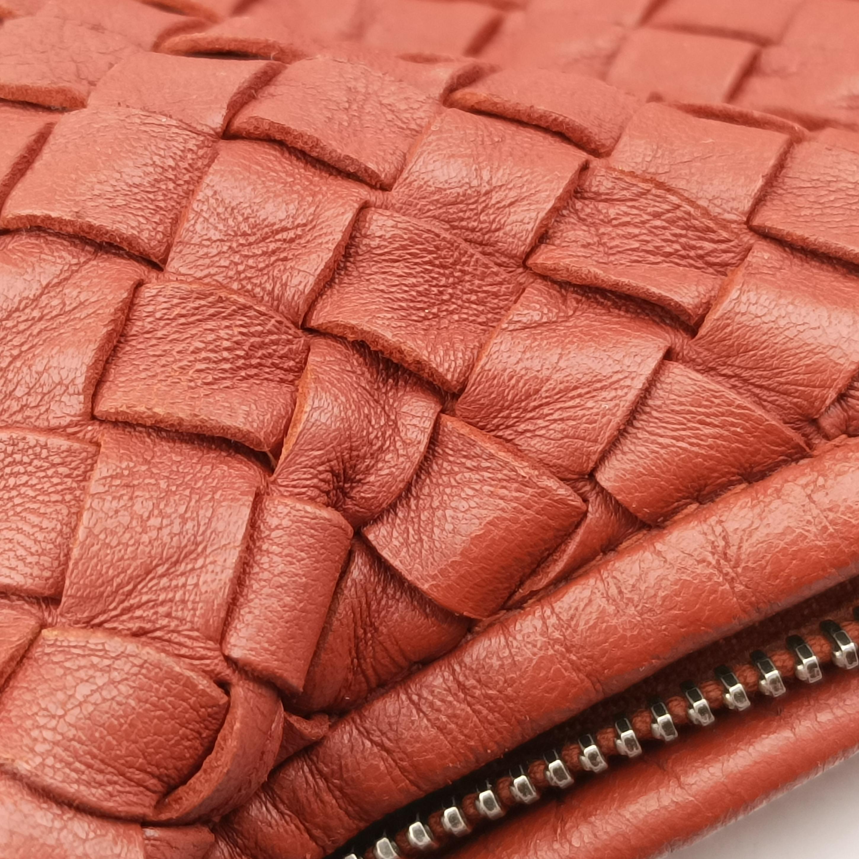 Intrecciato Brick Red lambskin 115654 V0016 6361 EPEV 2011 2525 Cイントレチャート ブリックレッド ラムスキン 115654 V0016 6361 EPEV 2011 2525 C