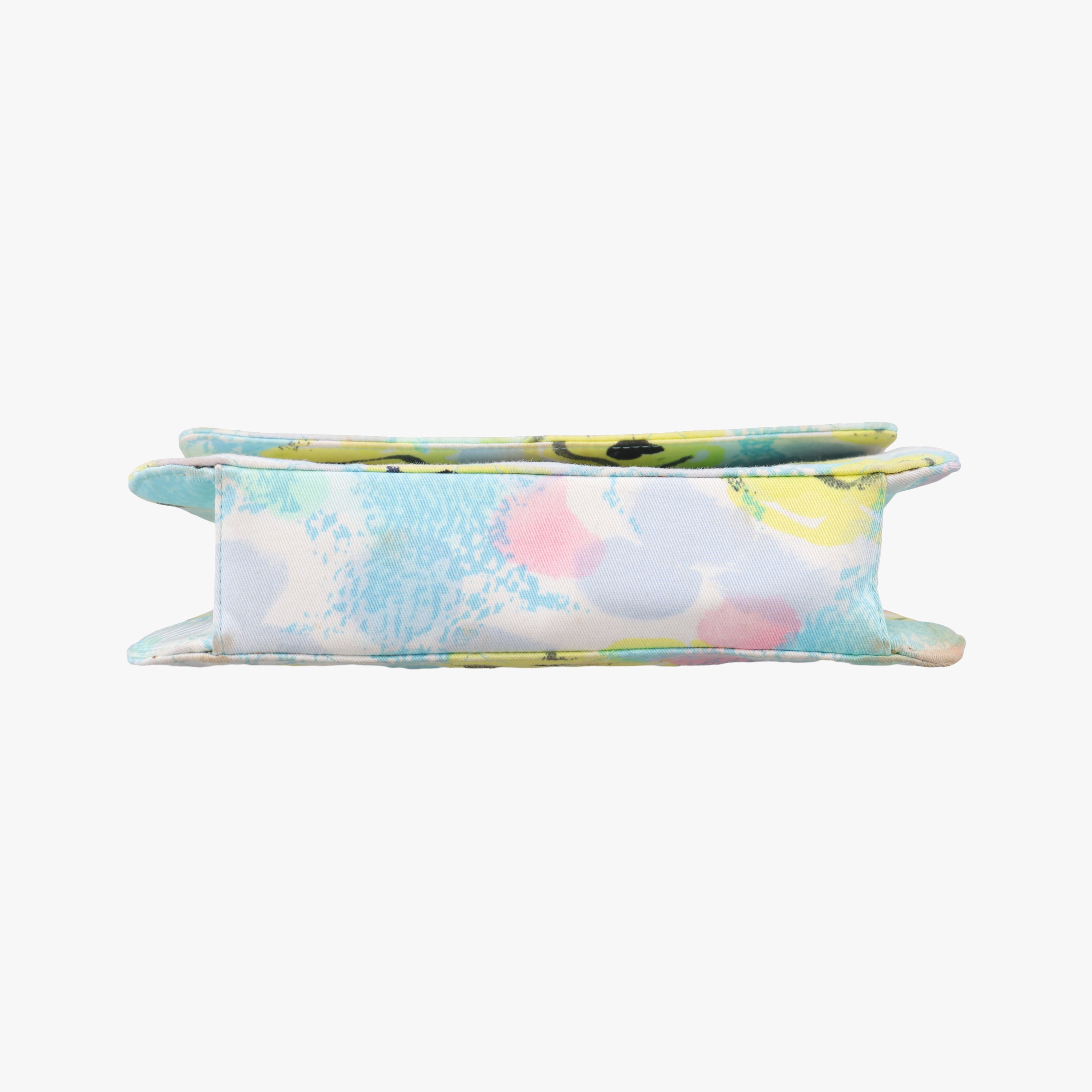 Floral Classic Flap Tote blue×Multicolour Fabric A08702 4842246フローラルクラシックフラップトート ブルー×マルチカラー ファブリック A08702 4842246