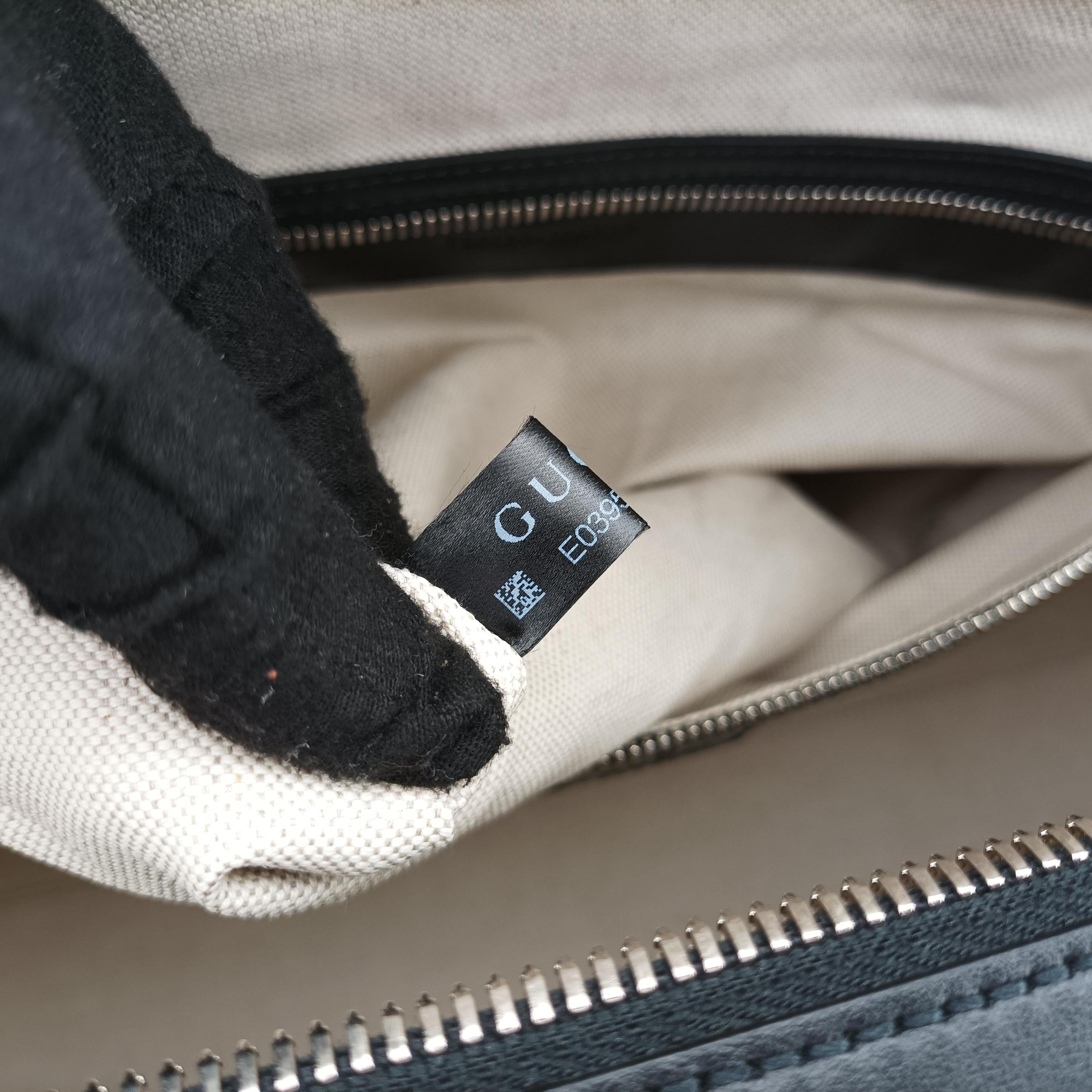 GG Embossed Black Leather 725129 E039515650ジージーエンボスド ブラック レザー 725129 E039515650