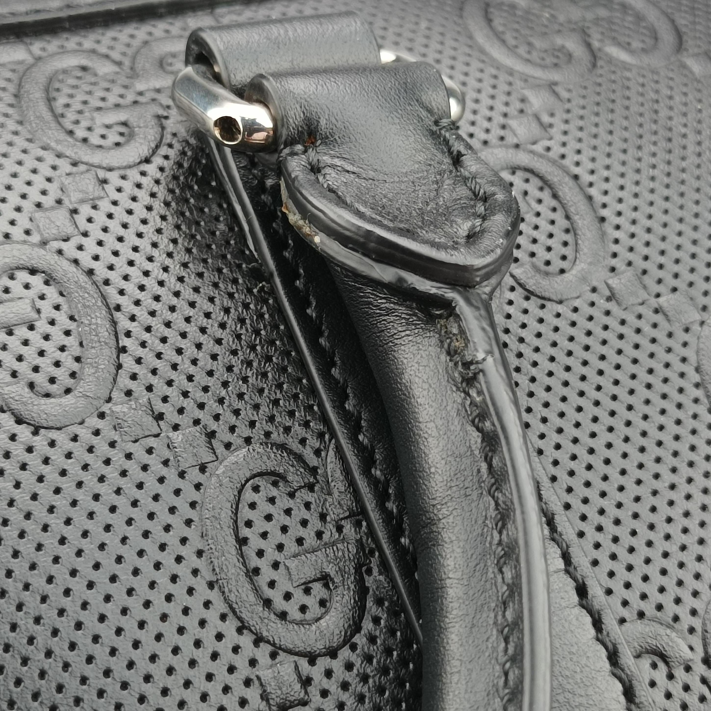 GG Embossed Black Leather 725129 E039515650ジージーエンボスド ブラック レザー 725129 E039515650