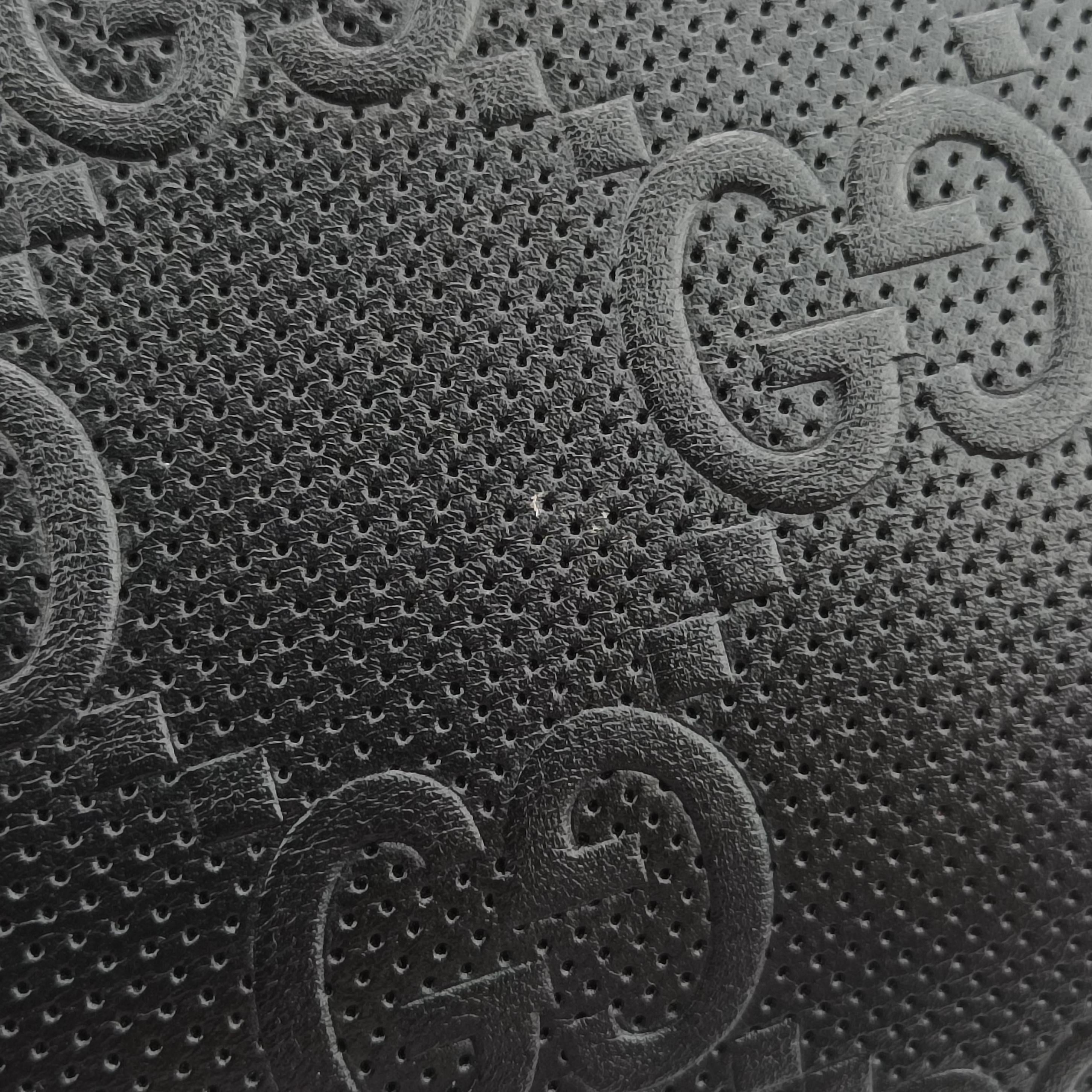 GG Embossed Black Leather 725129 E039515650ジージーエンボスド ブラック レザー 725129 E039515650
