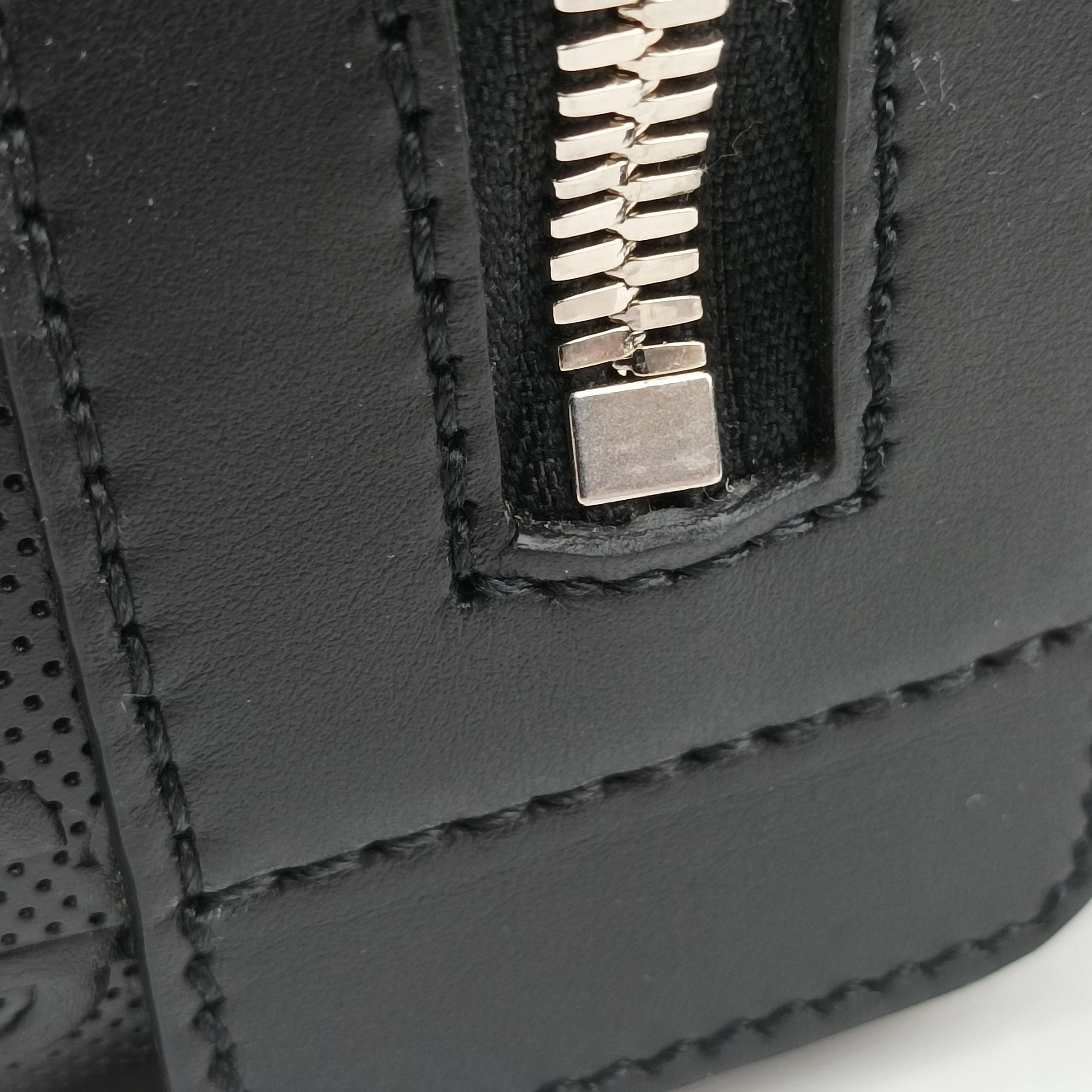 GG Embossed Black Leather 725129 E039515650ジージーエンボスド ブラック レザー 725129 E039515650