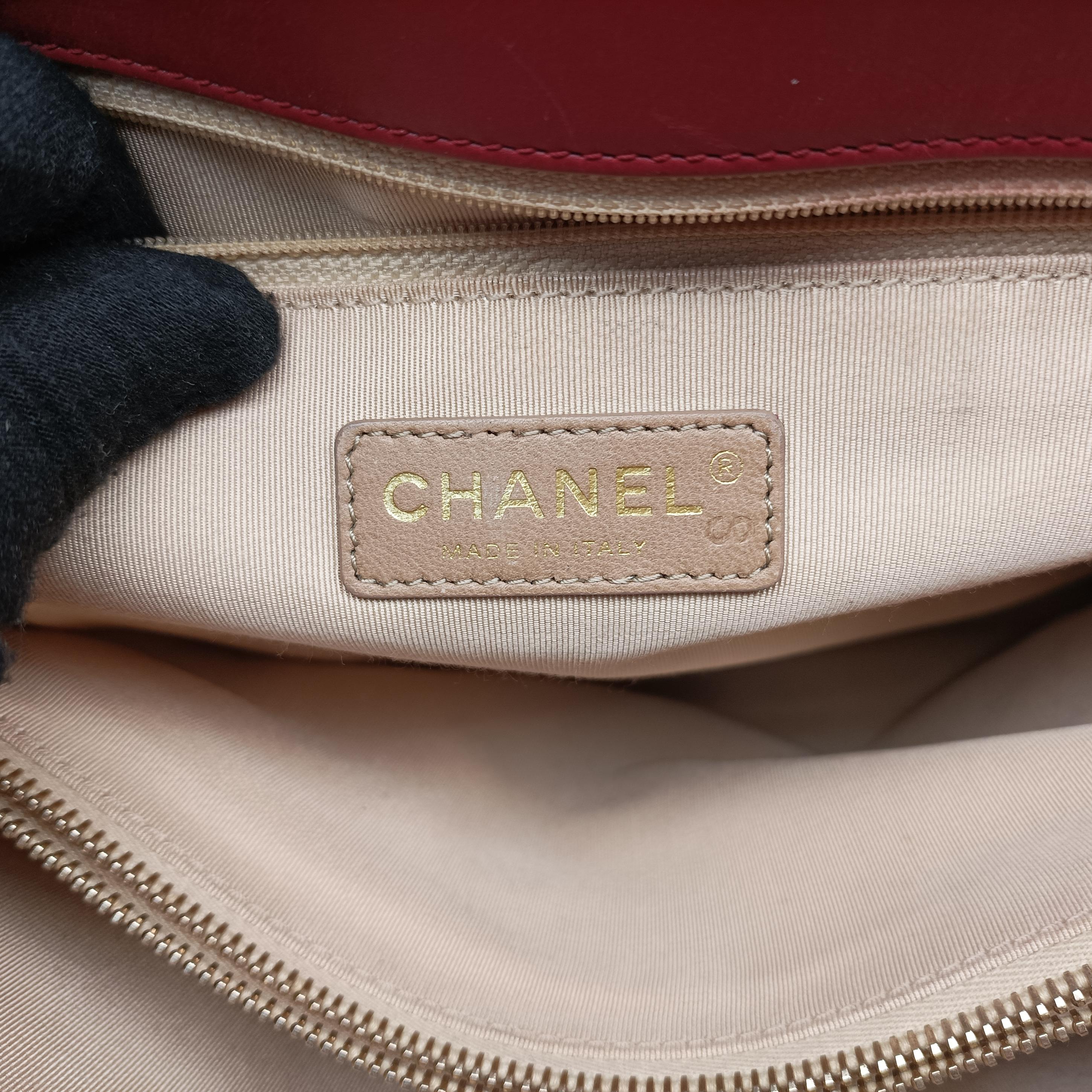 gabrielle Accordion Tote Red Leather A66841 15665467ガブリエル アコーディオン トート レッド レザー A66841 15665467