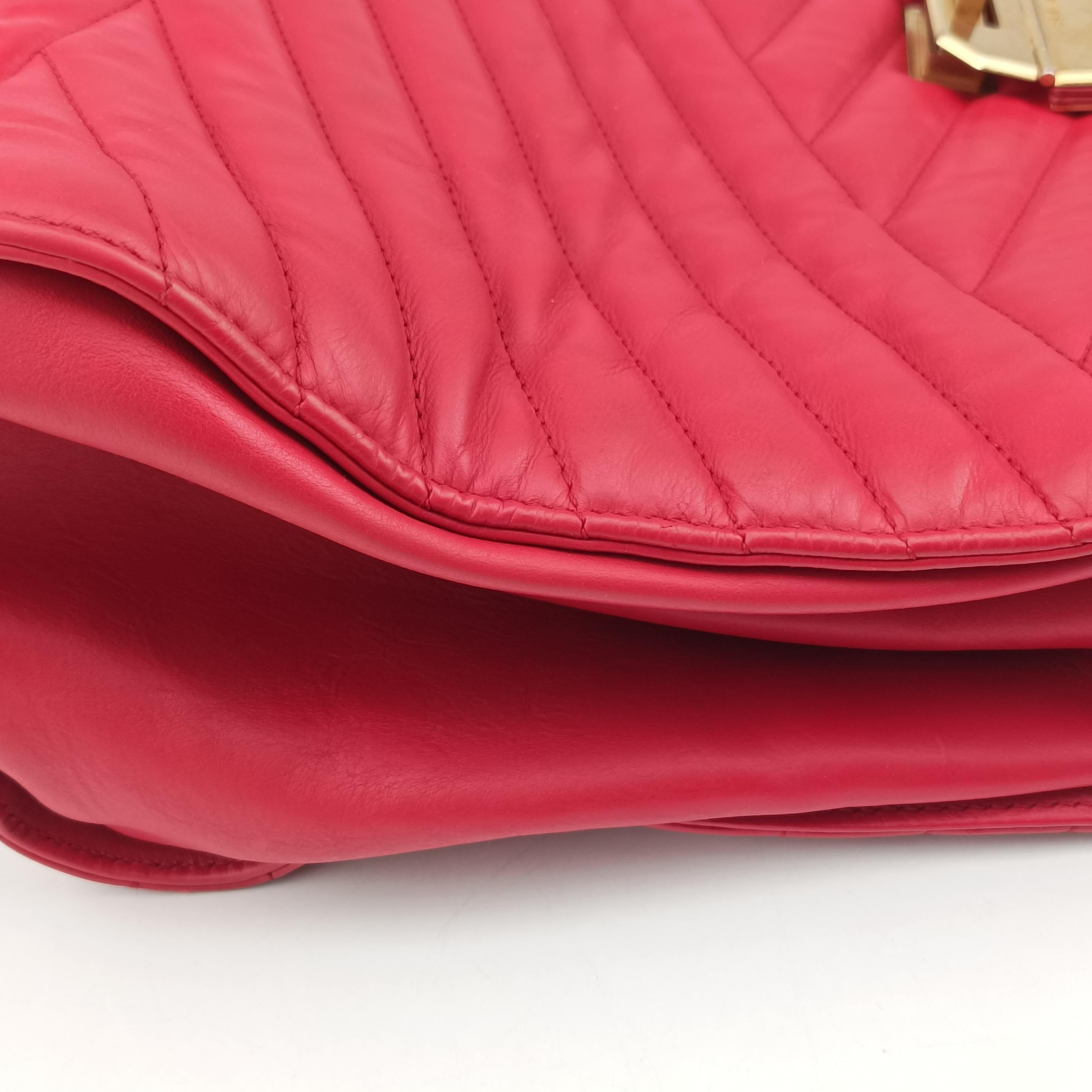 gabrielle Accordion Tote Red Leather A66841 15665467ガブリエル アコーディオン トート レッド レザー A66841 15665467