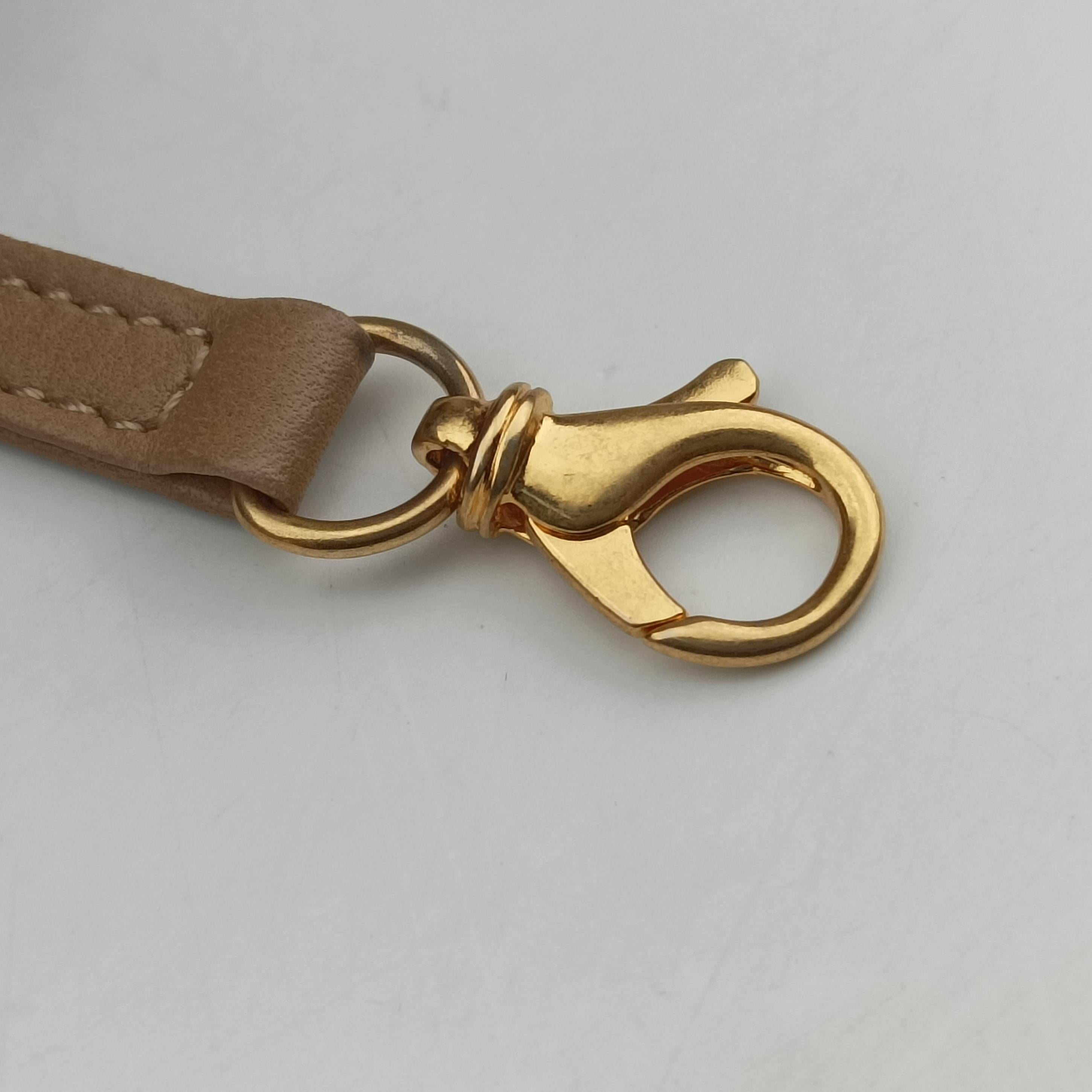 gabrielle Accordion Tote Red Leather A66841 15665467ガブリエル アコーディオン トート レッド レザー A66841 15665467